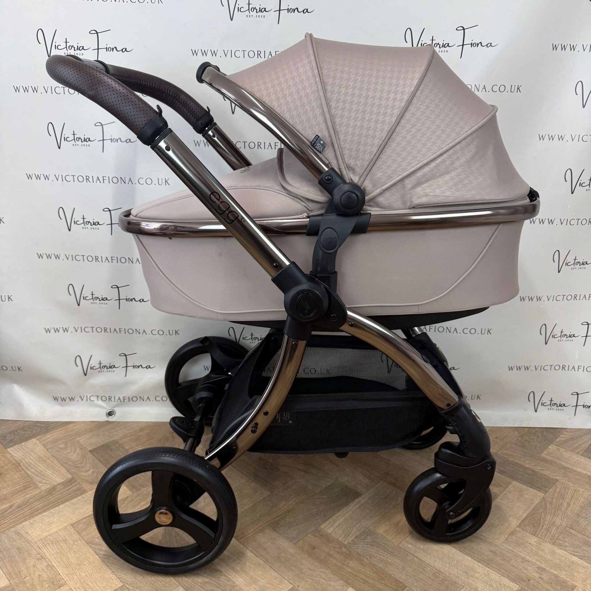 PRELOVED Egg 3 Pushchair & Carrycot - Houndstooth Almond - Image 4