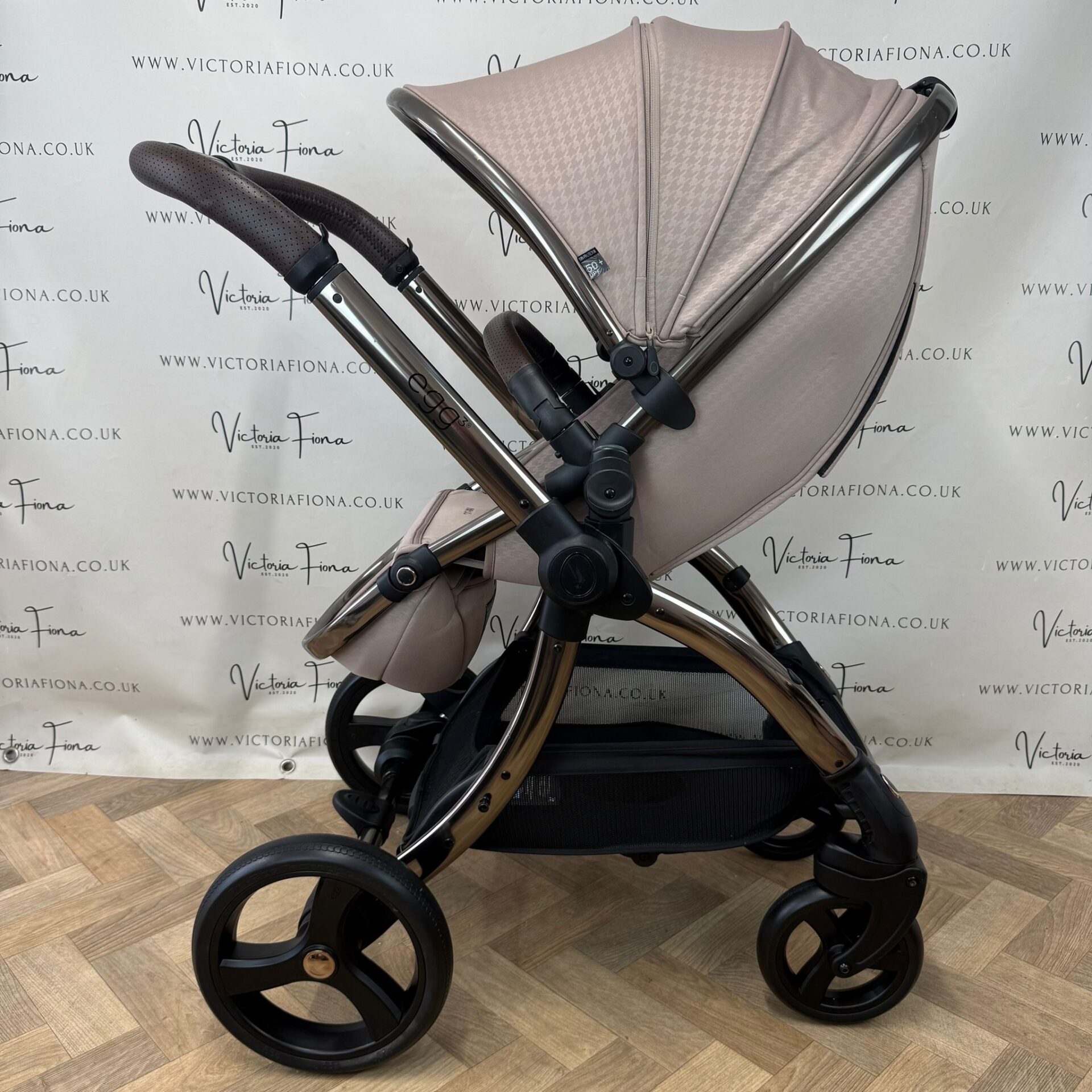 PRELOVED Egg 3 Pushchair & Carrycot - Houndstooth Almond - Image 6