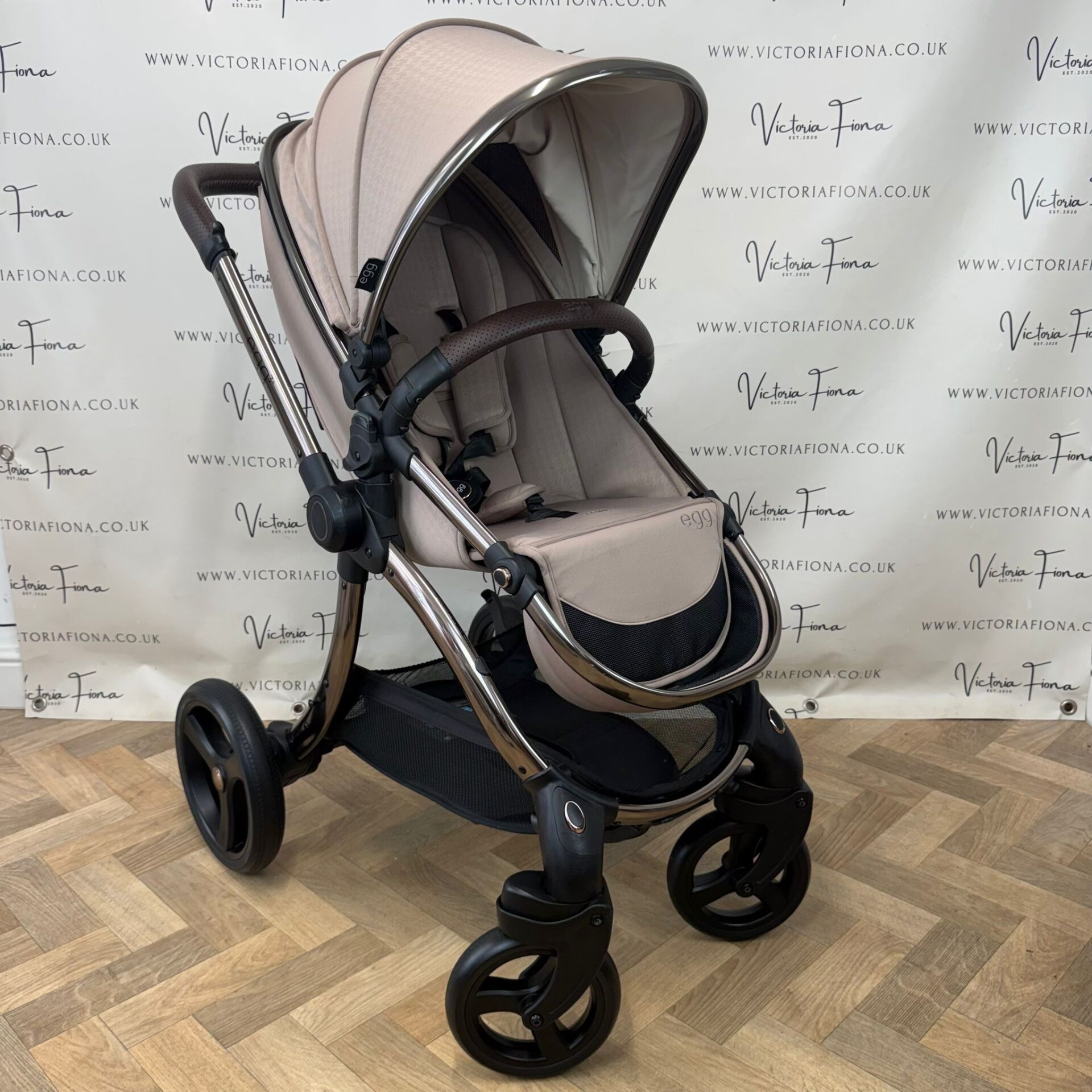 PRELOVED Egg 3 Pushchair & Carrycot - Houndstooth Almond - Image 9