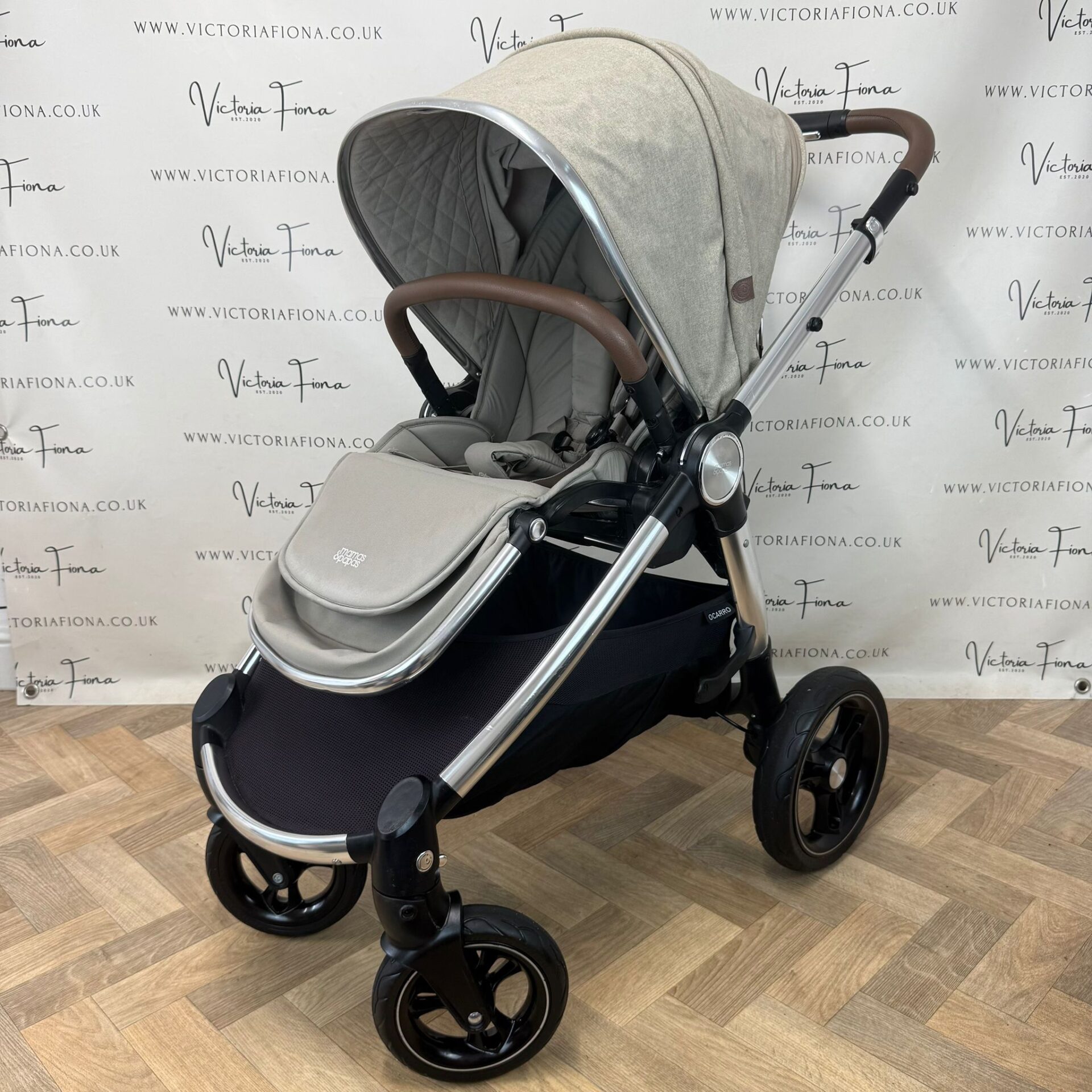 PRELOVED Mamas And Papas Ocarro Pushchair & Carrycot with Cybex Cloud T and 360 Spin Isofix - Cashmere - Image 7