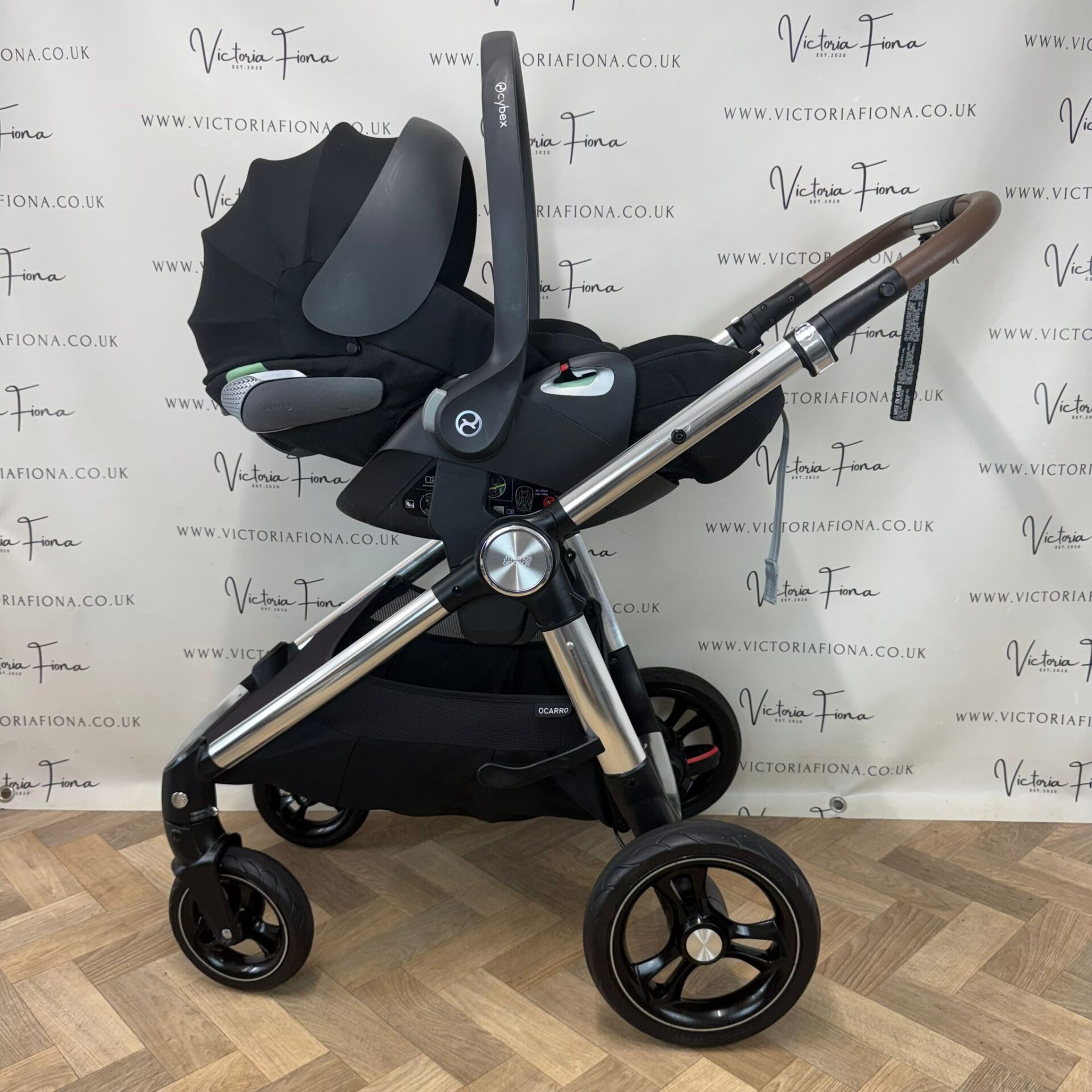 PRELOVED Mamas And Papas Ocarro Pushchair & Carrycot with Cybex Cloud T and 360 Spin Isofix - Cashmere - Image 9