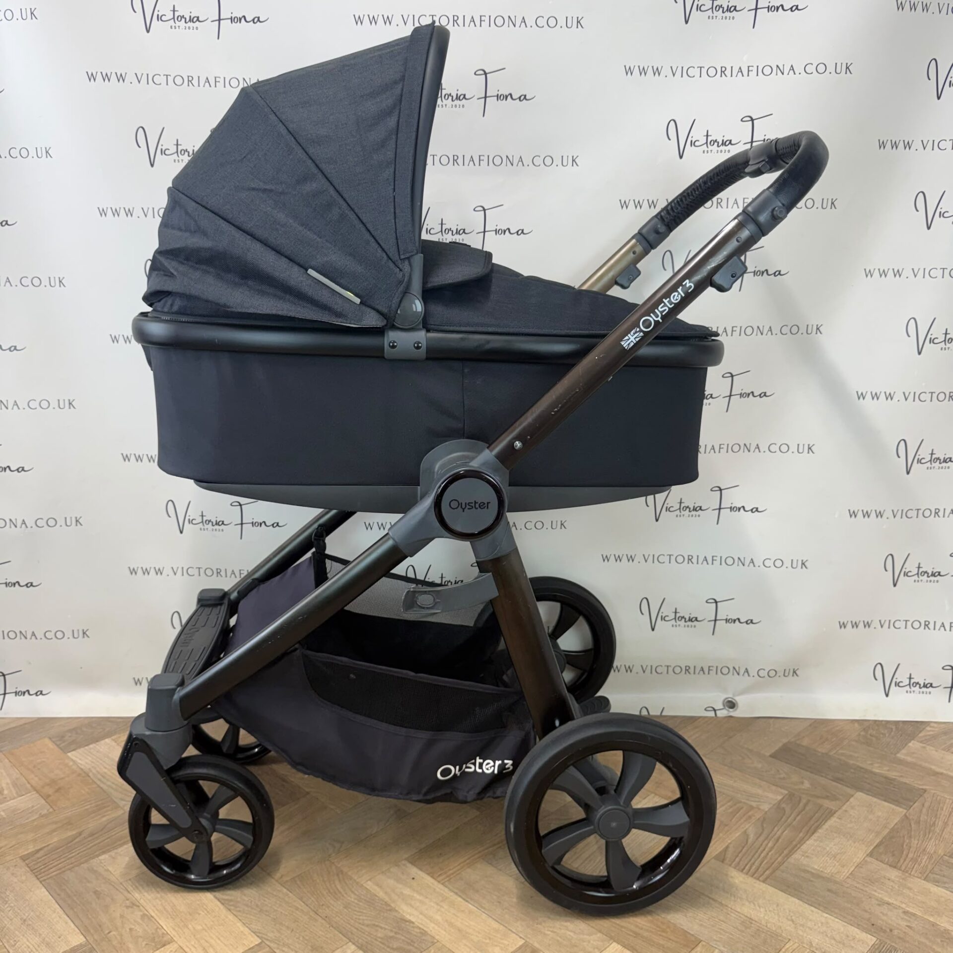 PRELOVED Babystyle Oyster 3 Pushchair & Carrycot - Noir Black π€ - Image 5