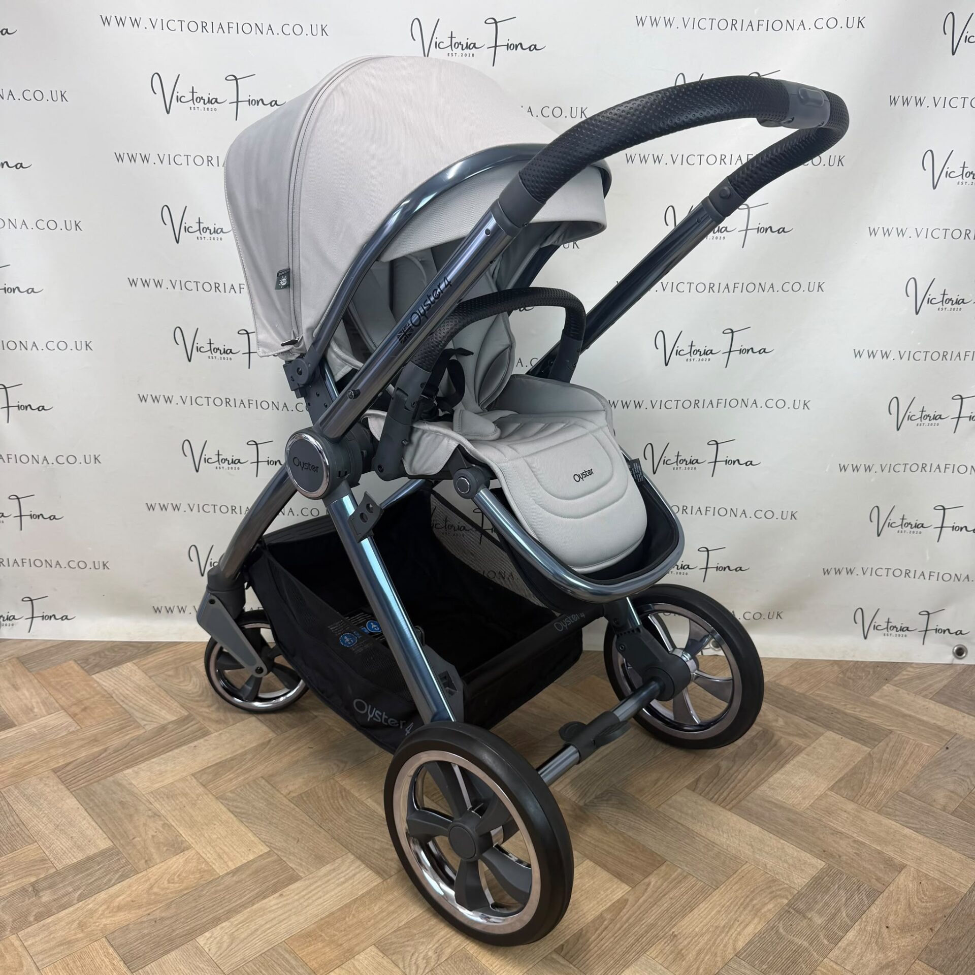 PRELOVED Babystyle Oyster 4 Pushchair & Carrycot - Stone - Image 6