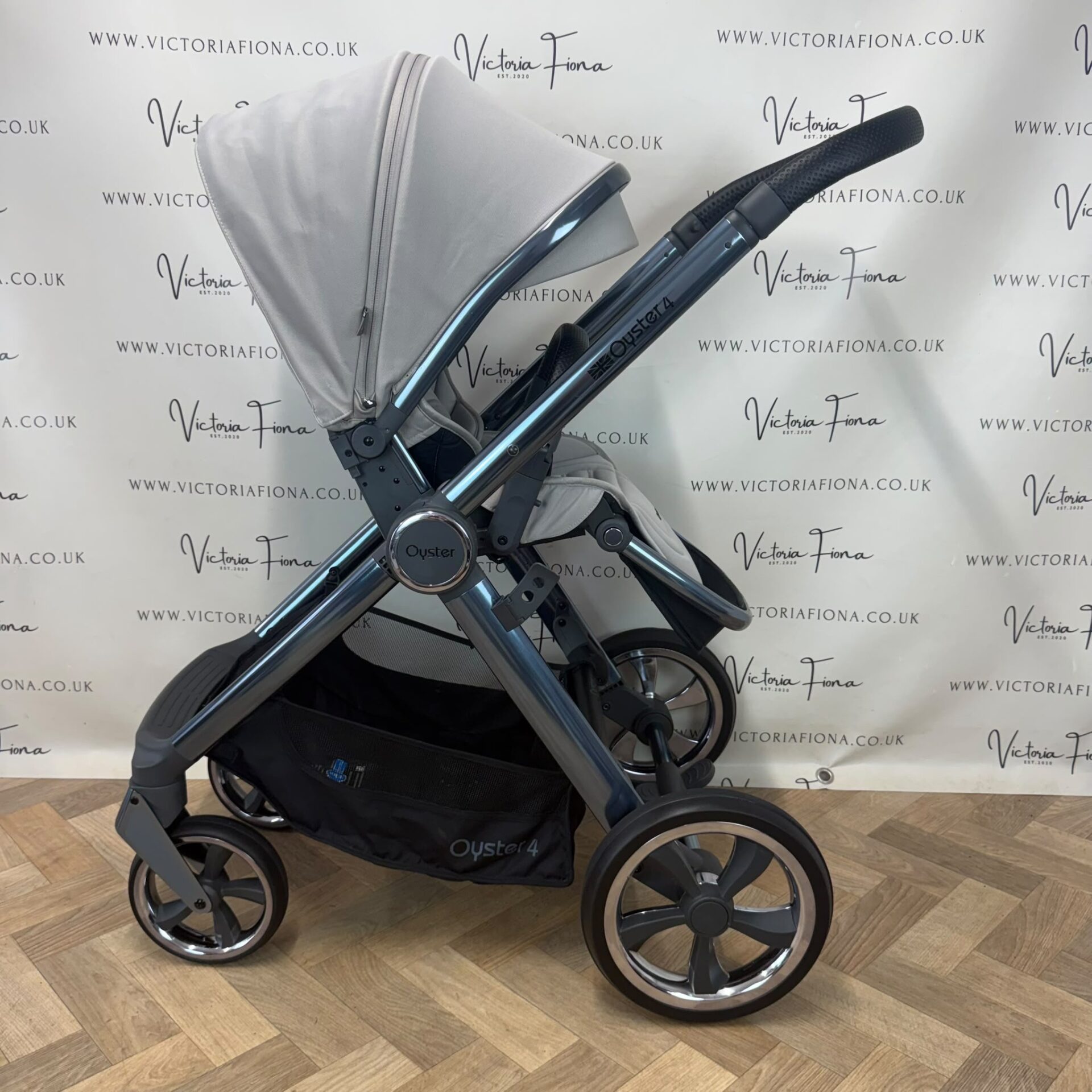 PRELOVED Babystyle Oyster 4 Pushchair & Carrycot - Stone - Image 5