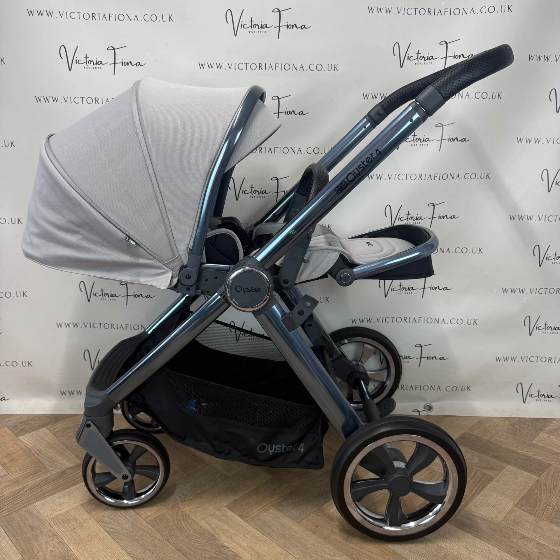 PRELOVED Babystyle Oyster 4 Pushchair & Carrycot - Stone - Image 7