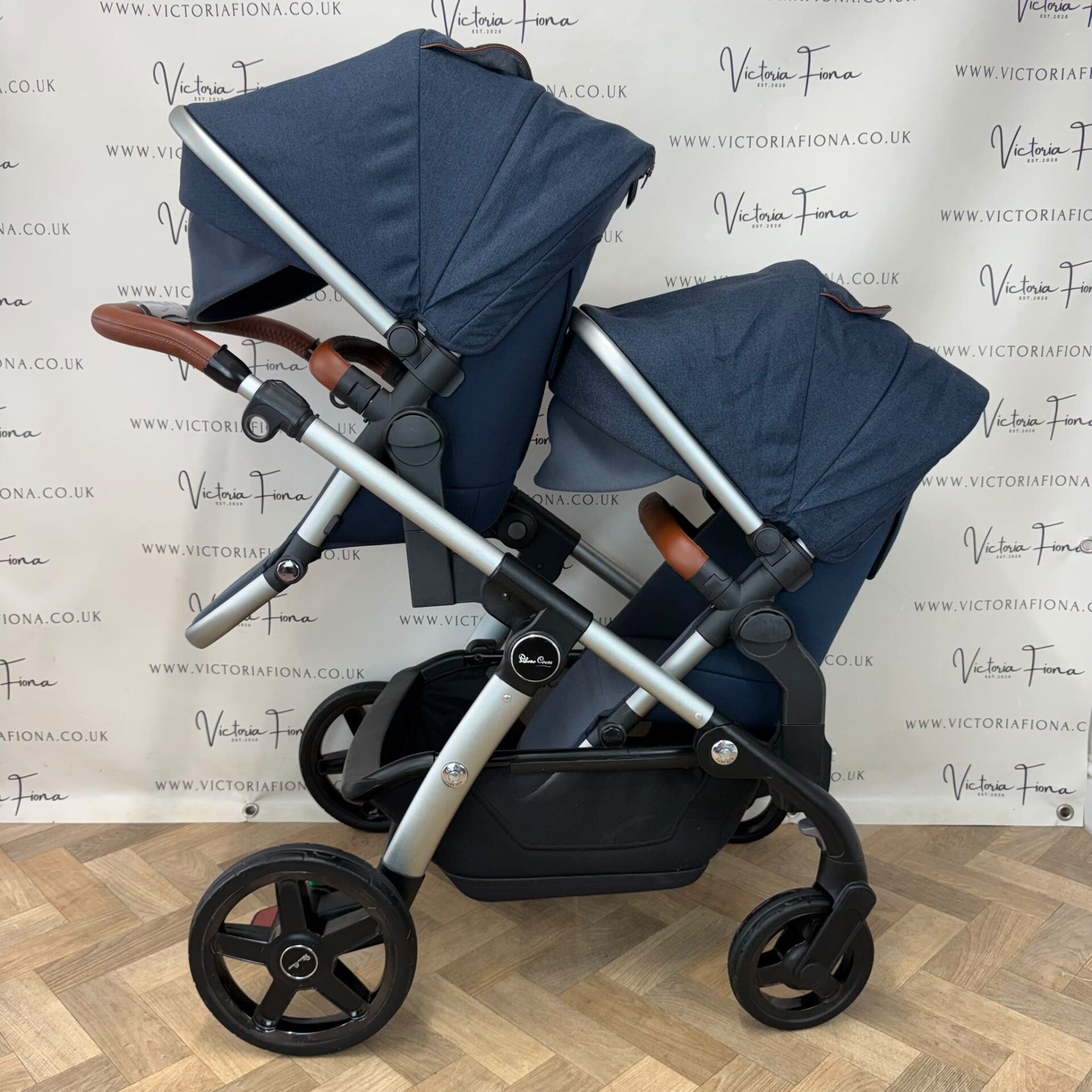 PRELOVED Silver Cross Wave Twin Pushchair Bundle - Indigo Blue - Image 6