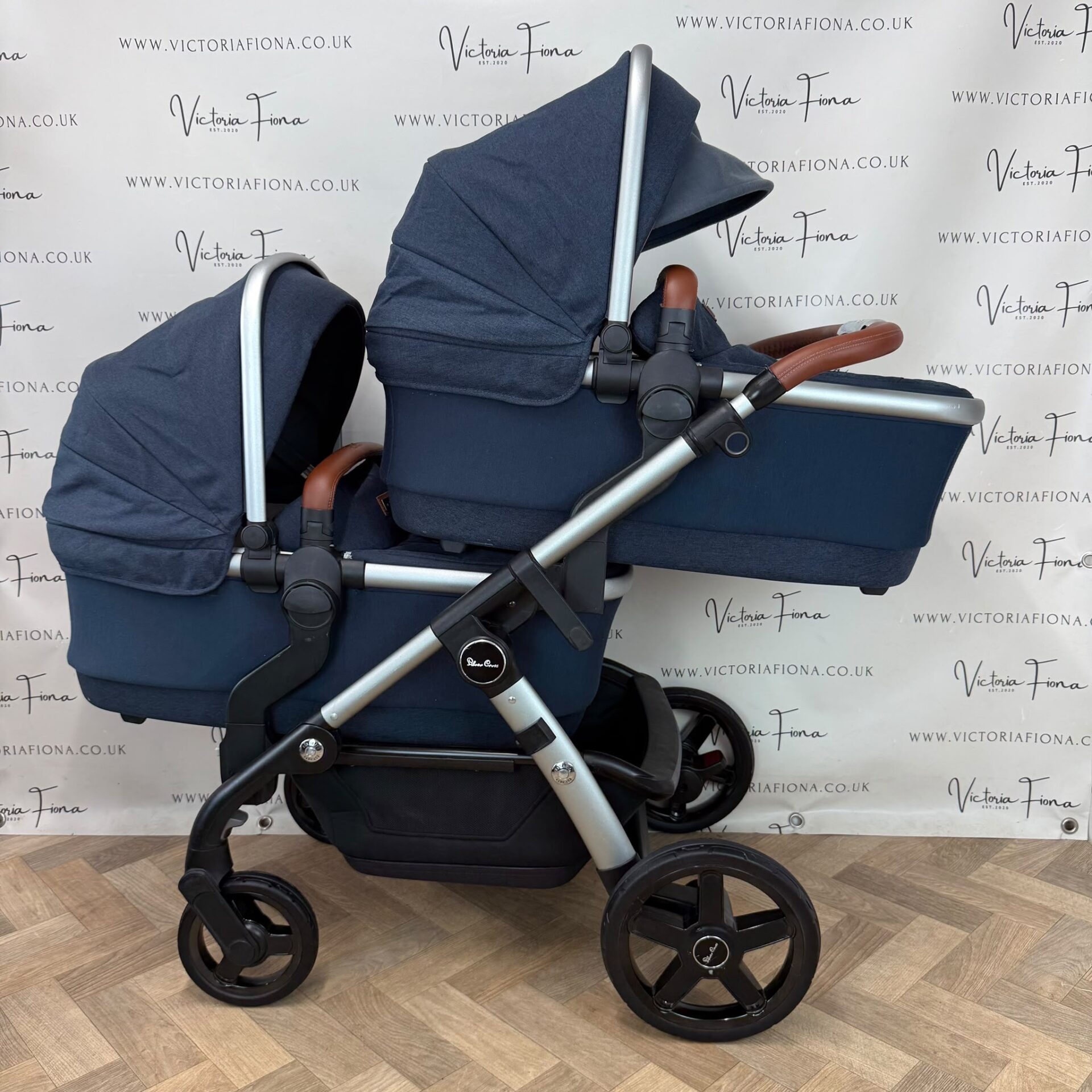 PRELOVED Silver Cross Wave Twin Pushchair Bundle - Indigo Blue - Image 2
