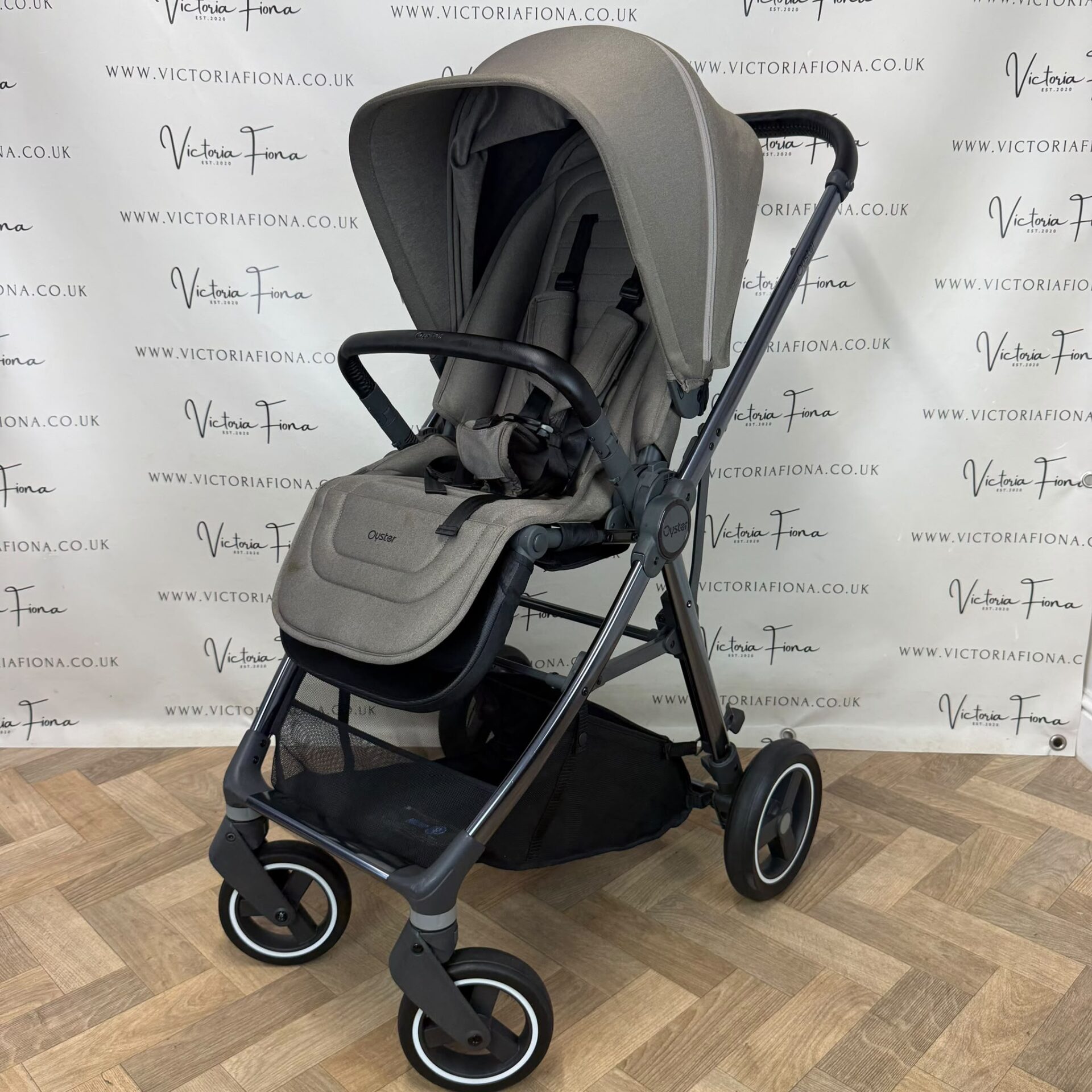 PRELOVED Babystyle Oyster Gravity+ Carrycot & Pushchair with Car Seat & Isofix - Mink - Image 5