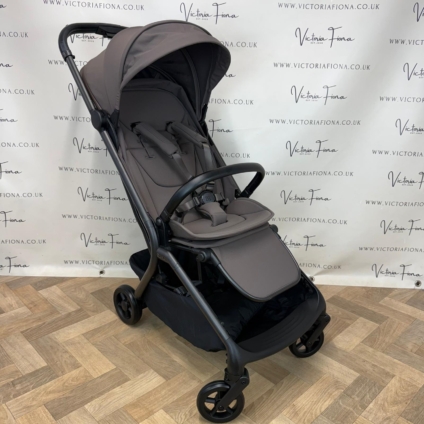 NEW Silver Cross Nia - Cabin Approved Compact Stroller - Chocolates Brown