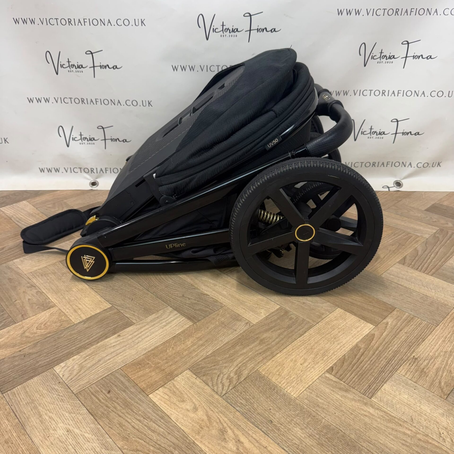 PRELOVED Venicci Tinum Upline Carrycot & Pushchair - All Black - Image 8