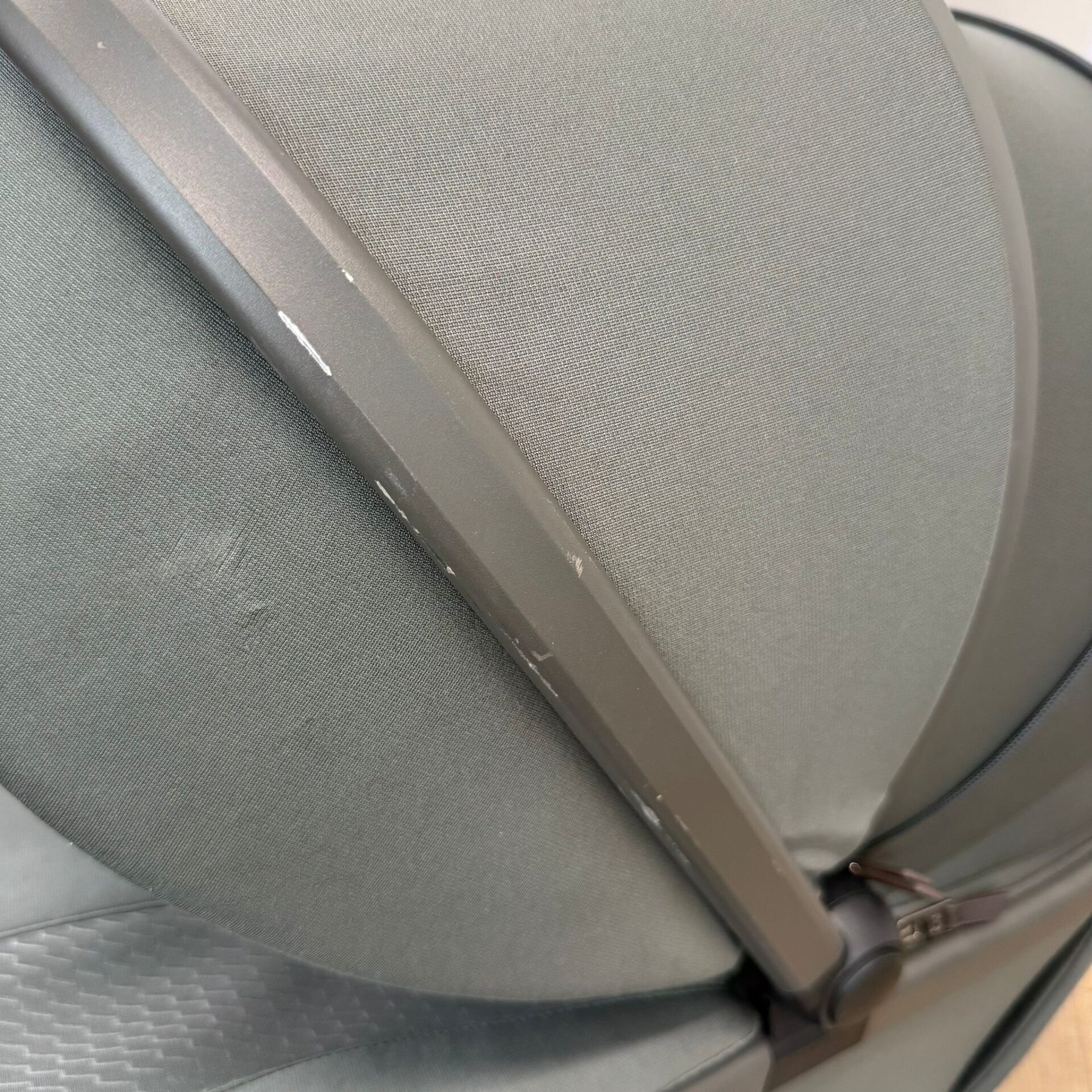 PRELOVED Silver Cross Cove Carrycot & Pushchair - Pewter Green - Image 12