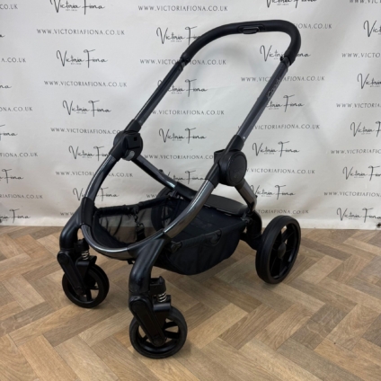 PRELOVED iCandy Peach 7 Chassis - Phantom Grey 🩶