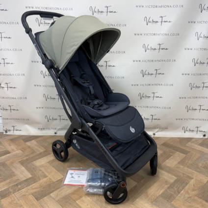 NEW Ergobaby Metro 3 Compact City Stroller in Soft Olive RRP£339