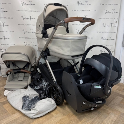 PRELOVED Silver Cross Reef 2 Carrycot & Pushchair with Cybex Cloud T and Isofix - Frappe