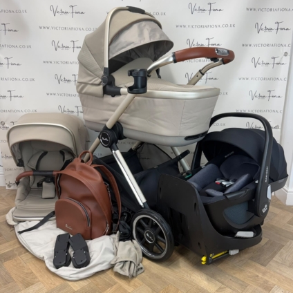 PRELOVED Silver Cross Reef Carrycot & Pushchair with Maxi Cosi Pebble 360 & Isofix - Stone
