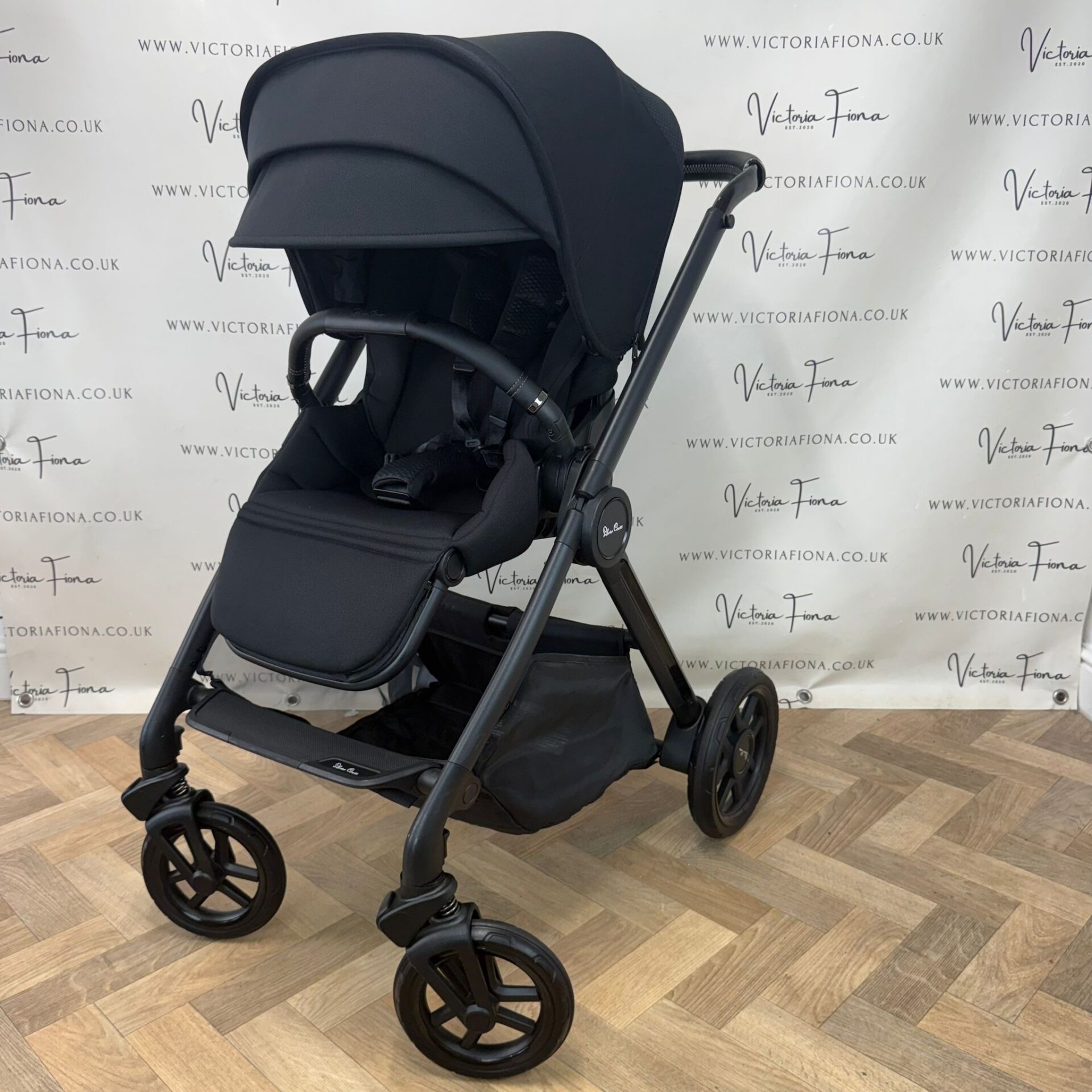 PRELOVED Silver Cross Reef 2 Carrycot & Pushchair with Maxi Cosi Pebble 360 and Isofix - Space Black - Image 8