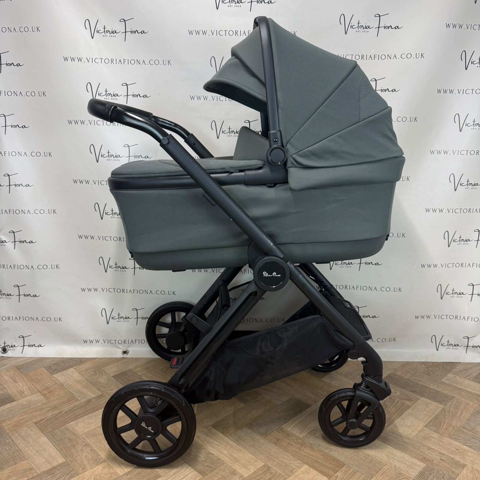 EX DISPLAY Silver Cross Reef 2 Carrycot & Pushchair - Pewter - Image 7