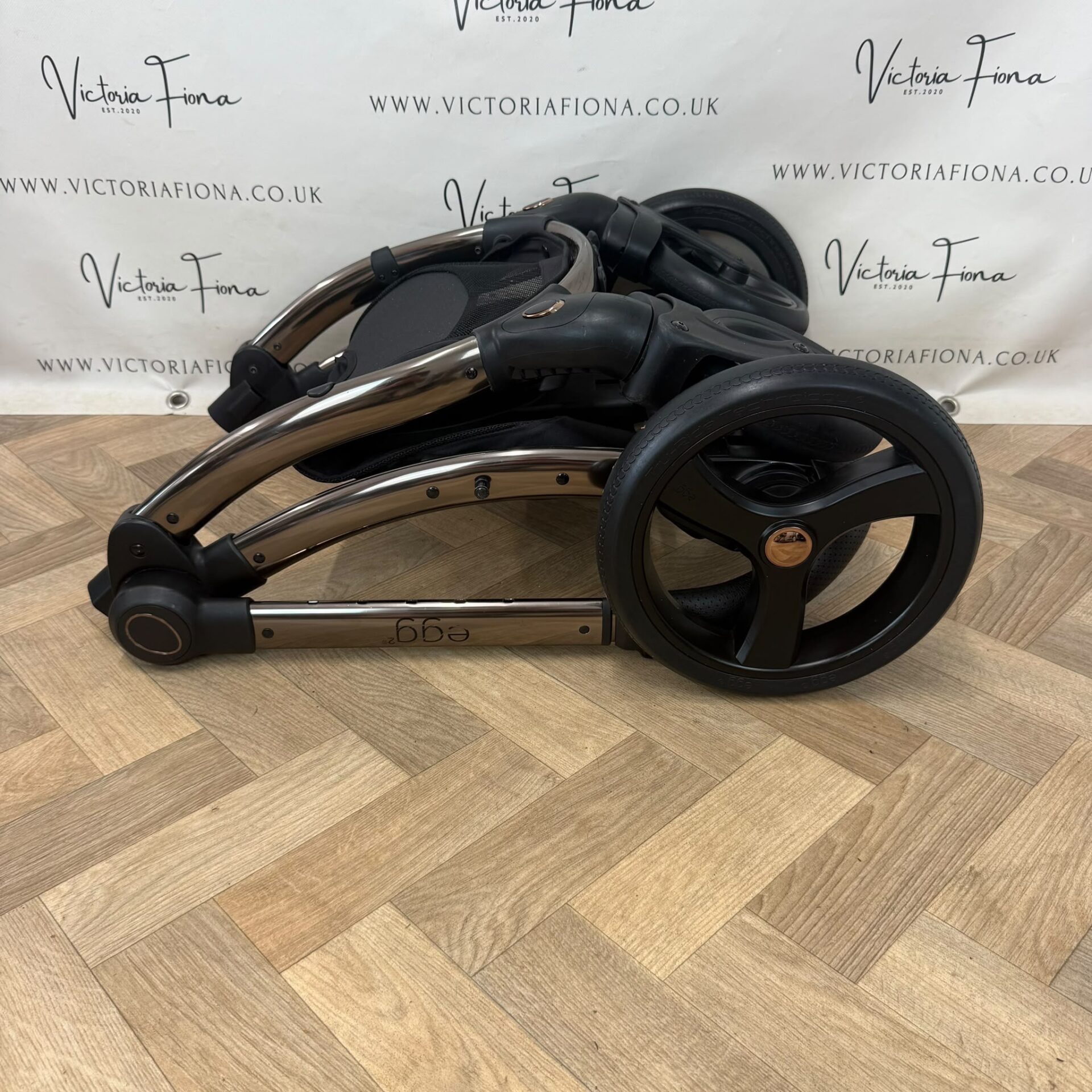 PRELOVED Egg 2 Pushchair & Carrycot with Maxi Cosi Pebble 360 Pro & Slide 360 Isofix - Mink - Image 10