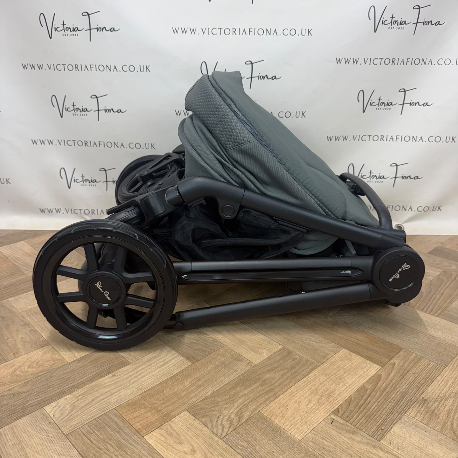 EX DISPLAY Silver Cross Reef 2 Carrycot & Pushchair - Pewter - Image 10