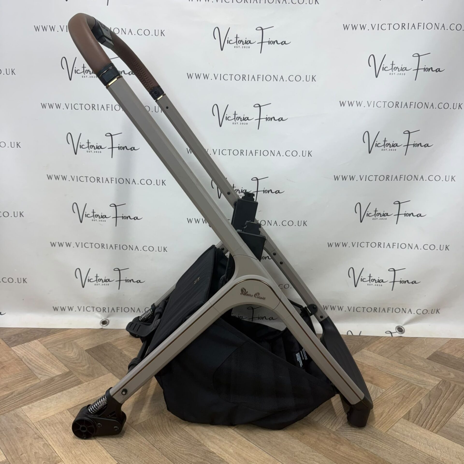 PRELOVED Silver Cross Cove Chassis - Champagne - Image 2