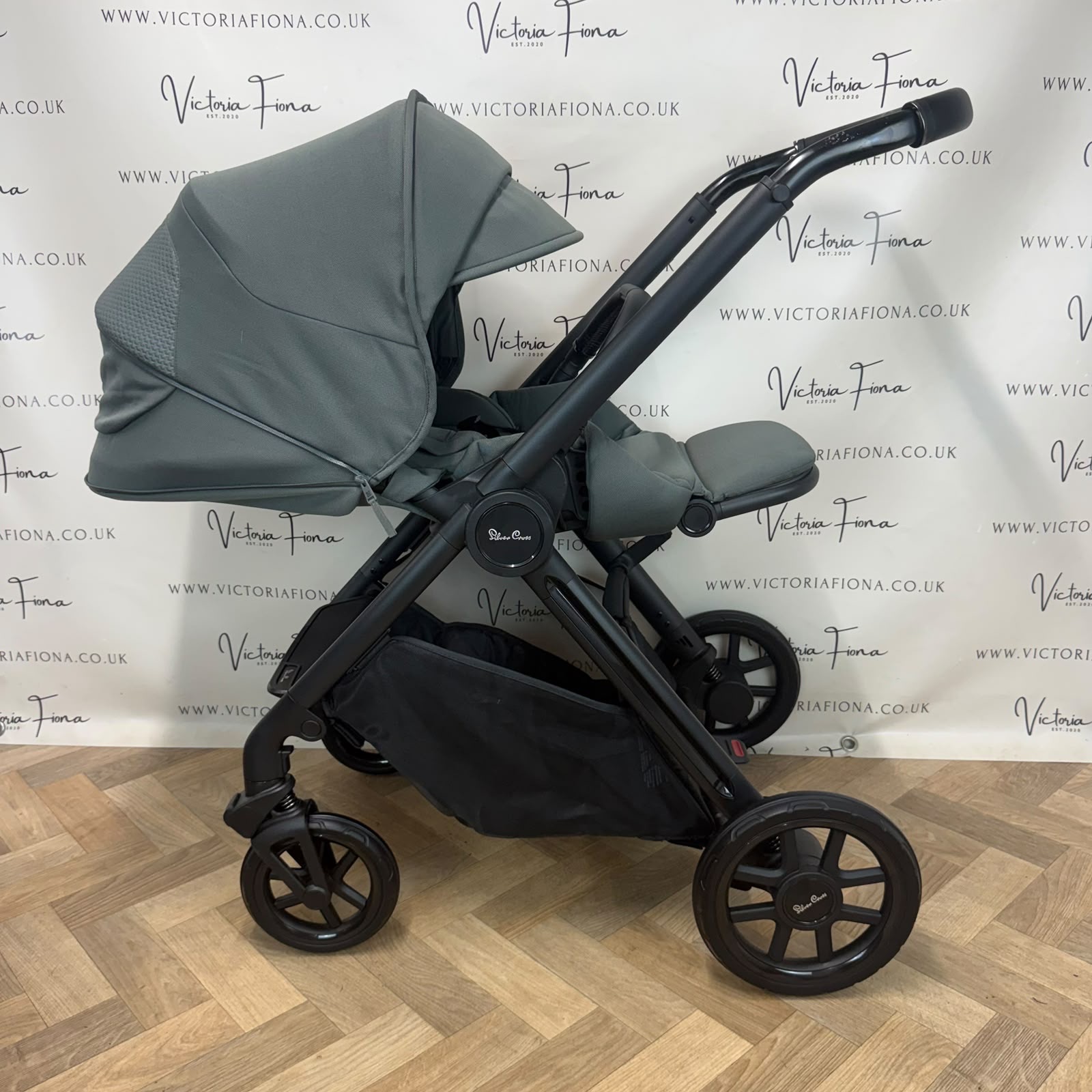 EX DISPLAY Silver Cross Reef 2 Carrycot & Pushchair - Pewter - Image 8