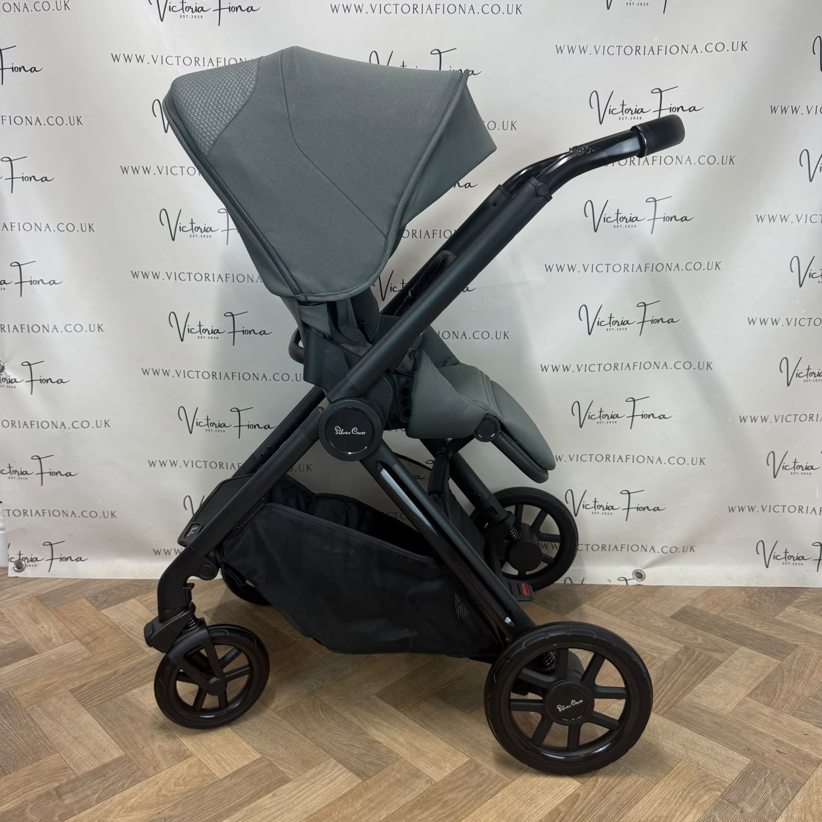 EX DISPLAY Silver Cross Reef 2 Carrycot & Pushchair - Pewter - Image 5