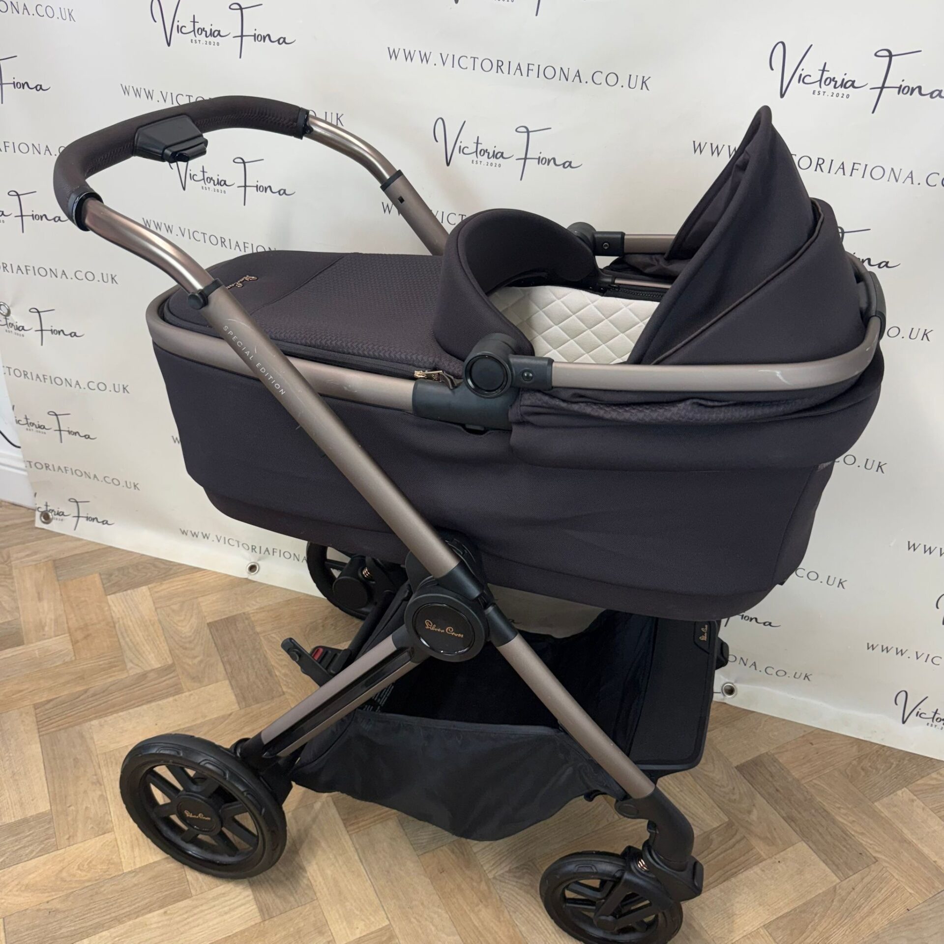PRELOVED Silver Cross Reef 2 Carrycot & Pushchair - Ganache ✨ - Image 3