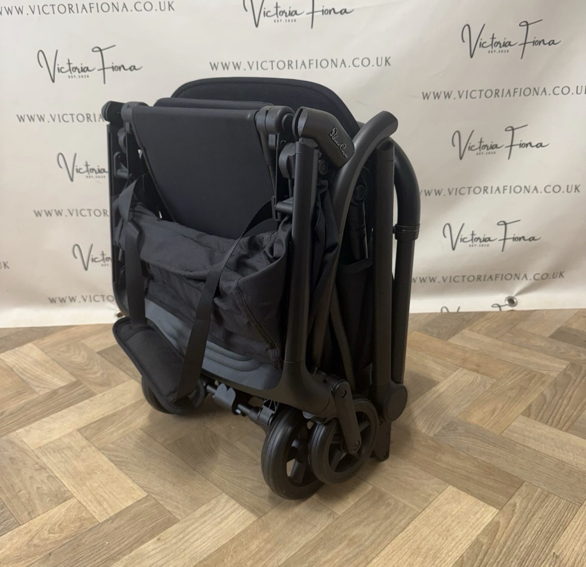 EX DISPLAY Silver Cross Breez Carrycot & Pushchair & Silver Cross Nia - Cabin Approved Compact Stroller - Onyx Black - Image 8