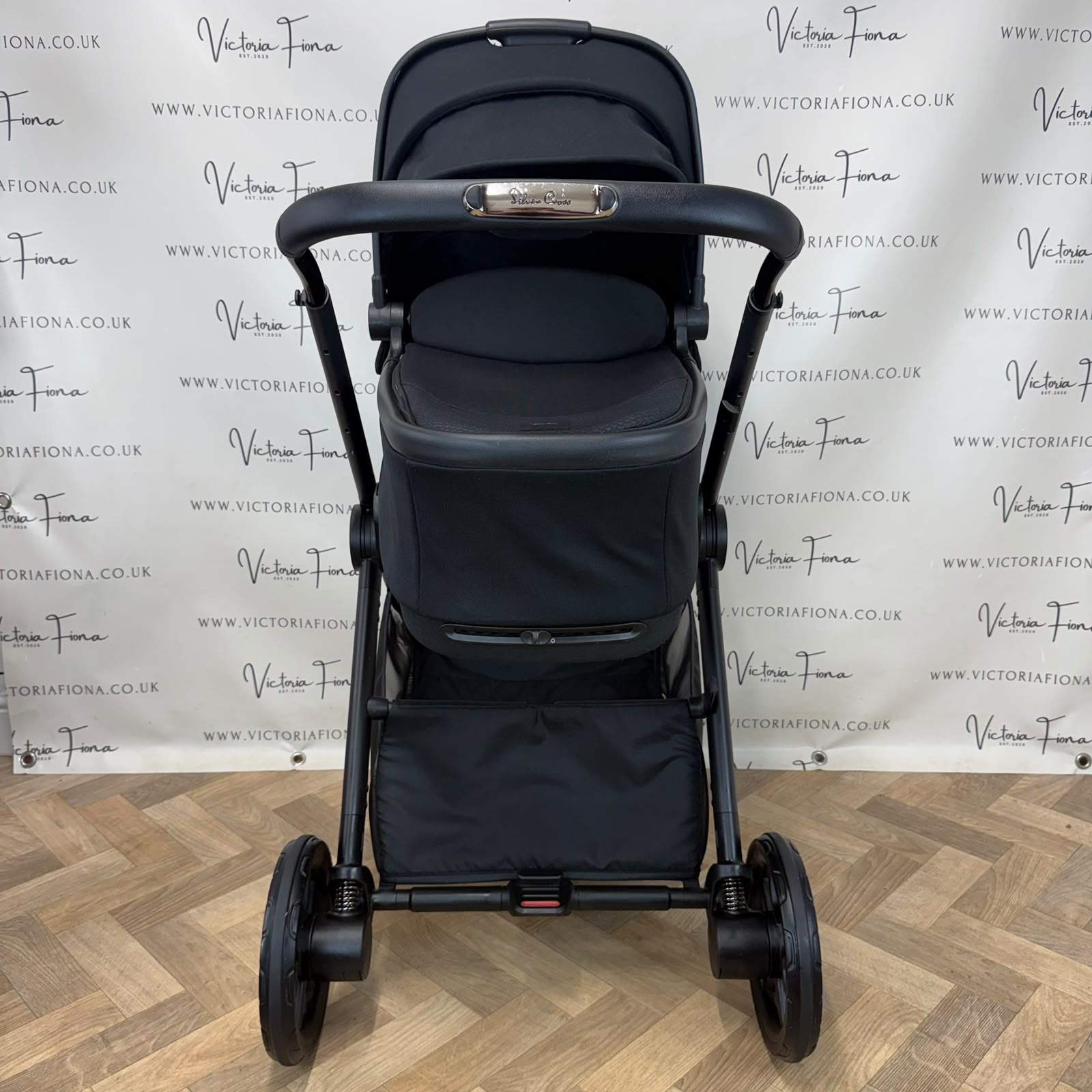 PRELOVED Silver Cross Reef 2 Carrycot & Pushchair - Space Black - Image 3