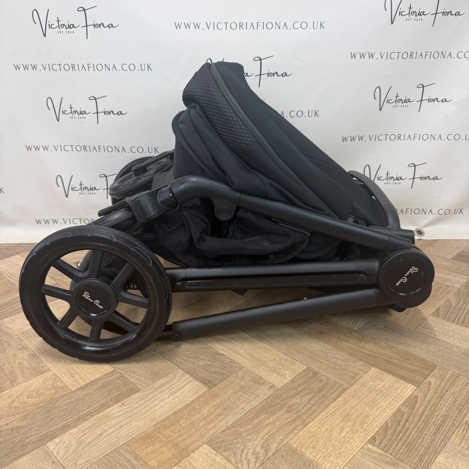 PRELOVED Silver Cross Reef 2 Carrycot & Pushchair - Space Black - Image 10