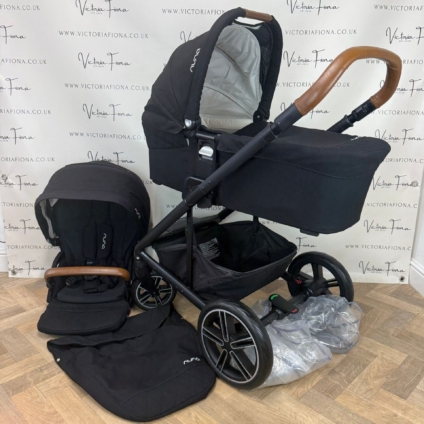 PRELOVED Nuna Mixx Carrycot & Pushchair - Caviar Black