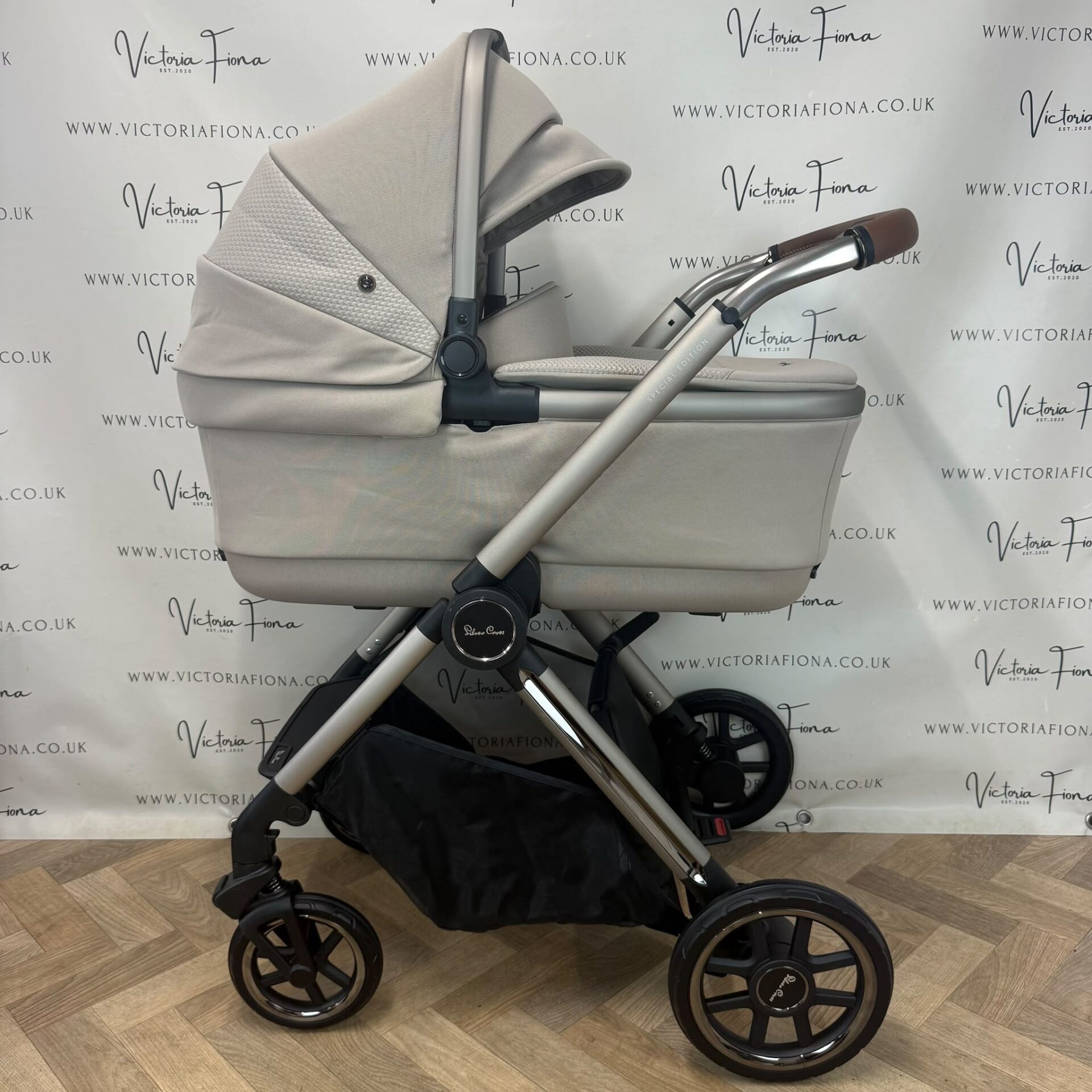 EX DISPLAY Silver Cross Reef 2 Carrycot & Pushchair - Frappe - Image 5