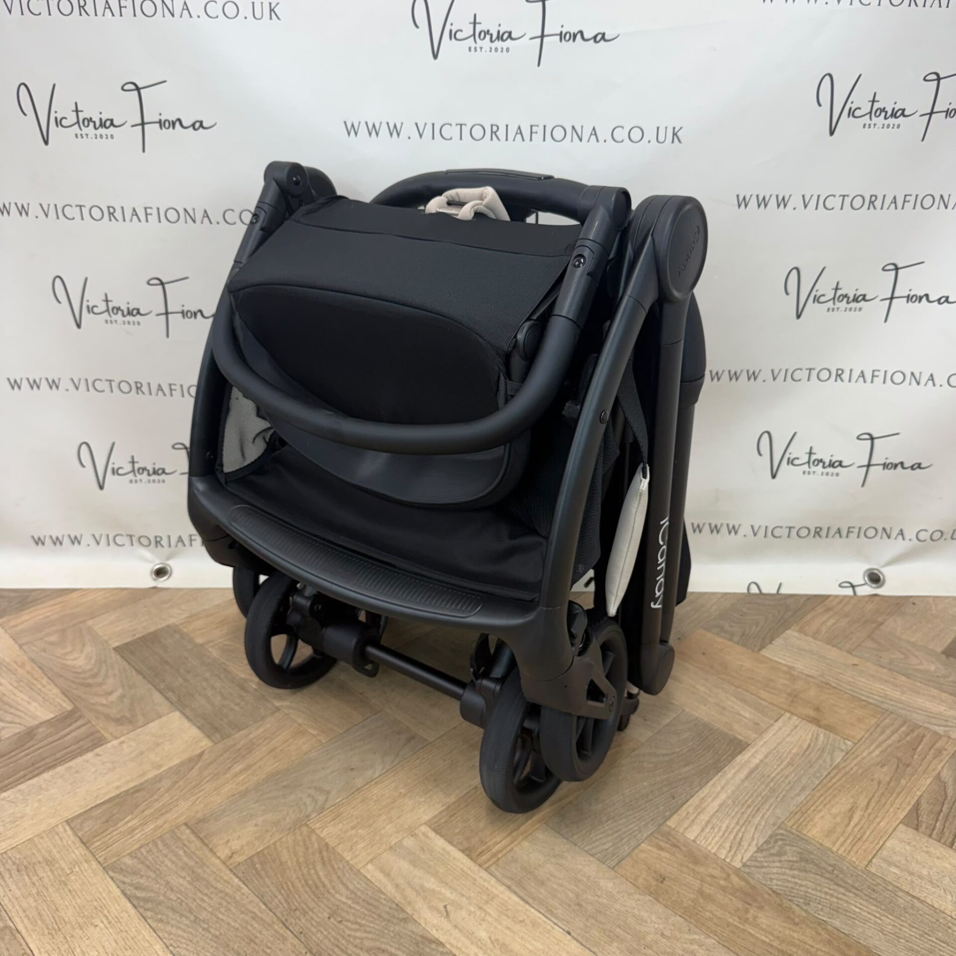 NEW iCandy Pip Compact Stroller - Latte - Image 7