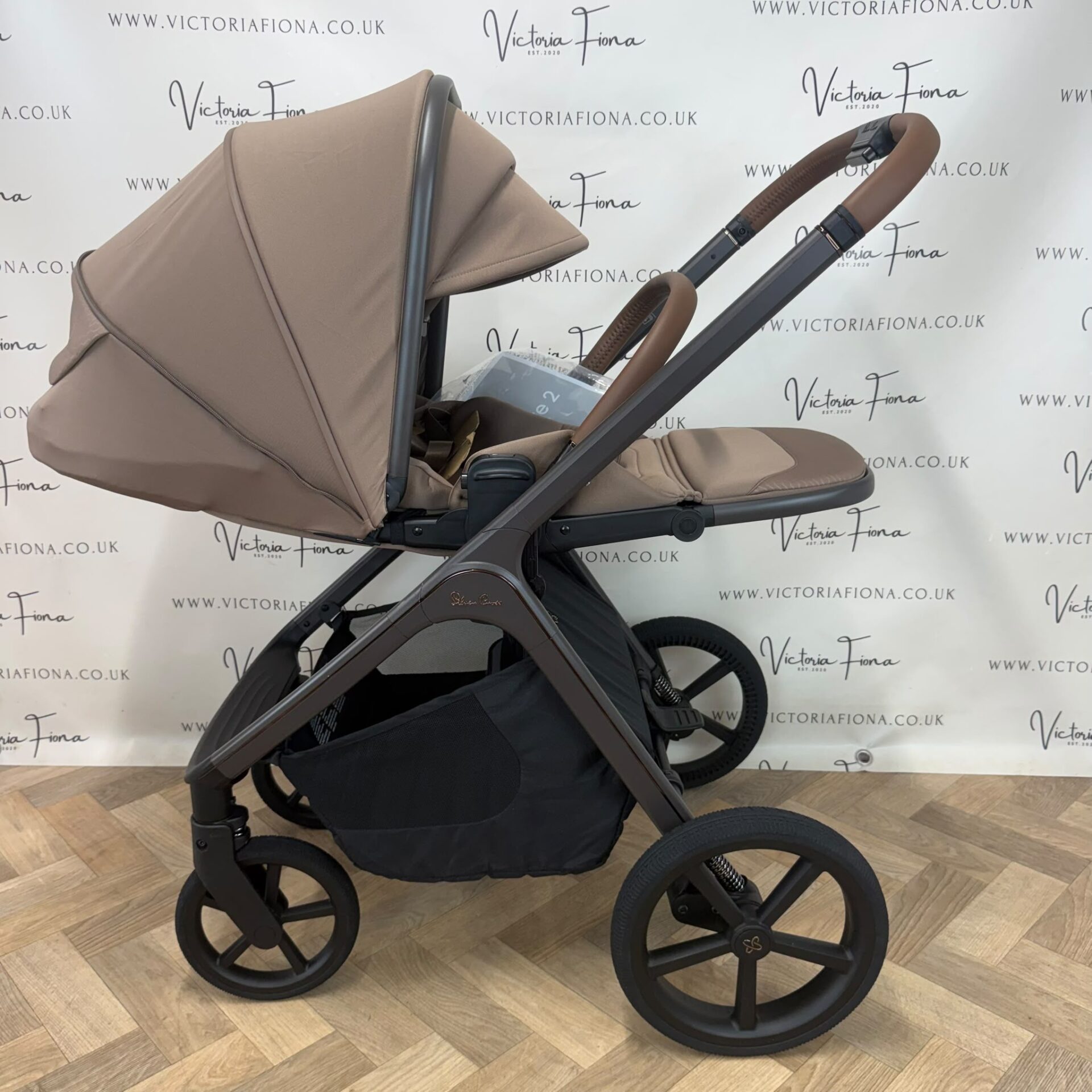 EX DISPLAY Silver Cross Cove 2 Stroller Pushchair - Maple - Image 3