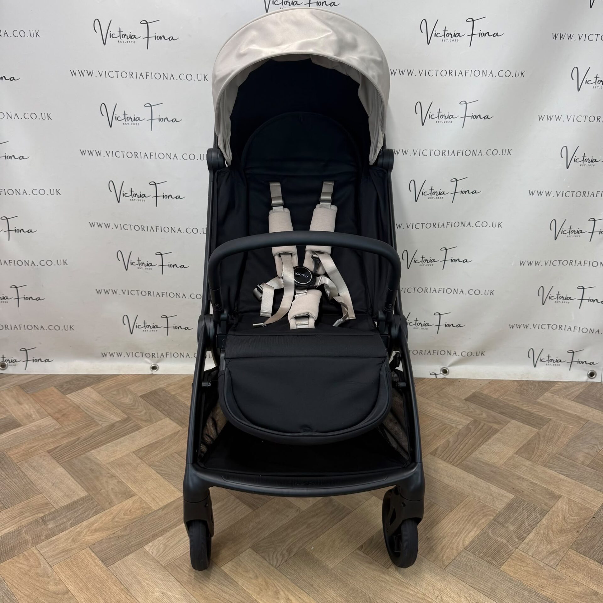 NEW iCandy Pip Compact Stroller - Latte - Image 4