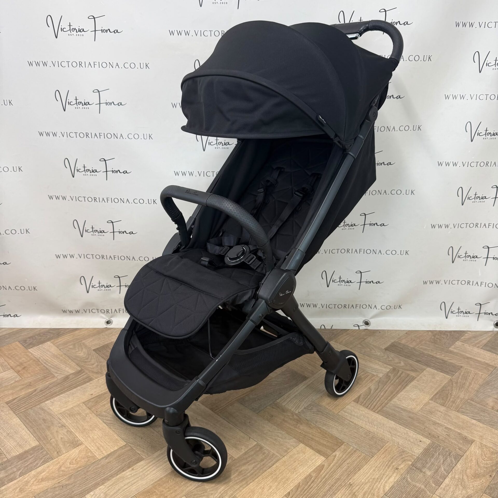 PRELOVED Silver Cross Clic 2 Compact Stroller - Space Black RRP£295