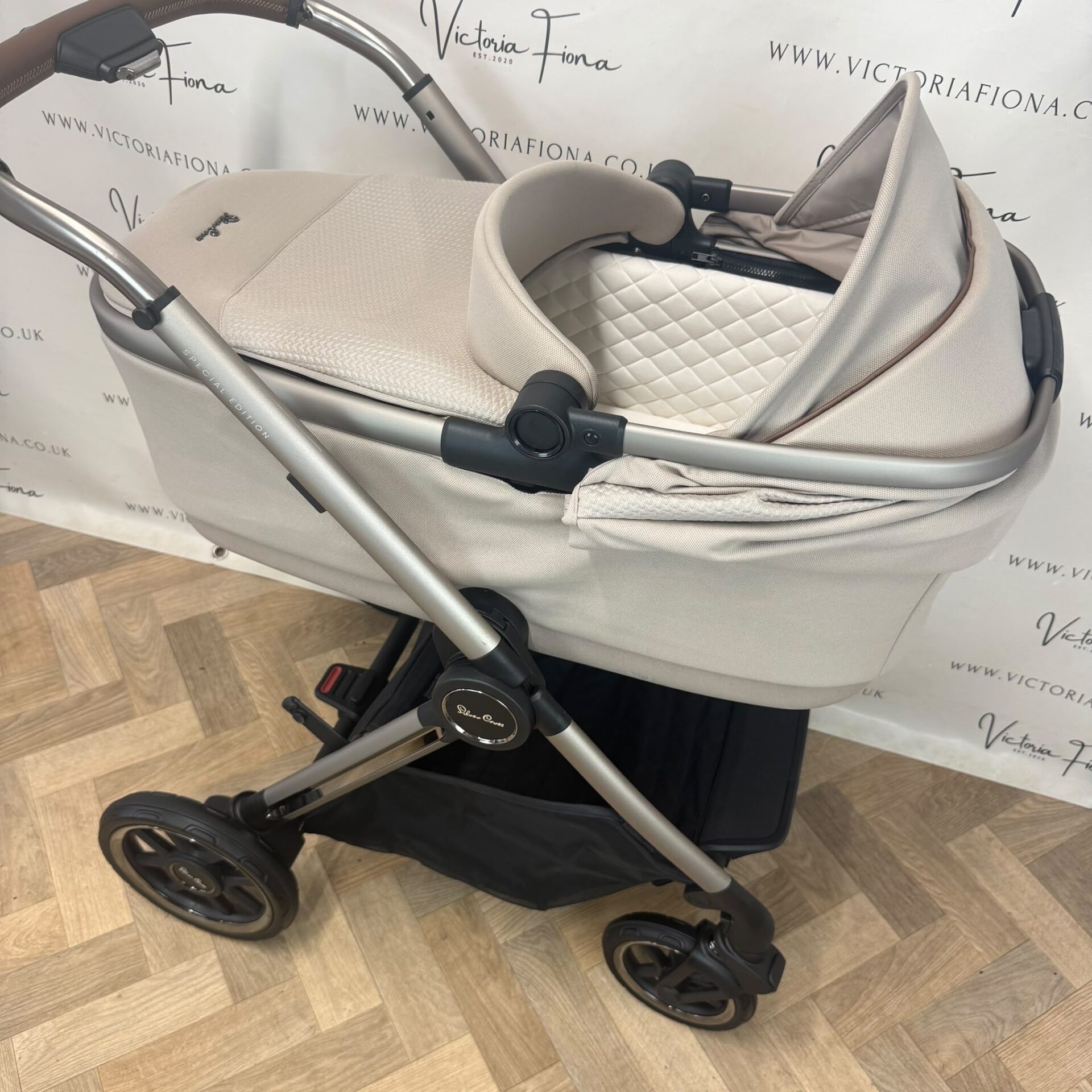 EX DISPLAY Silver Cross Reef 2 Carrycot & Pushchair - Frappe - Image 3