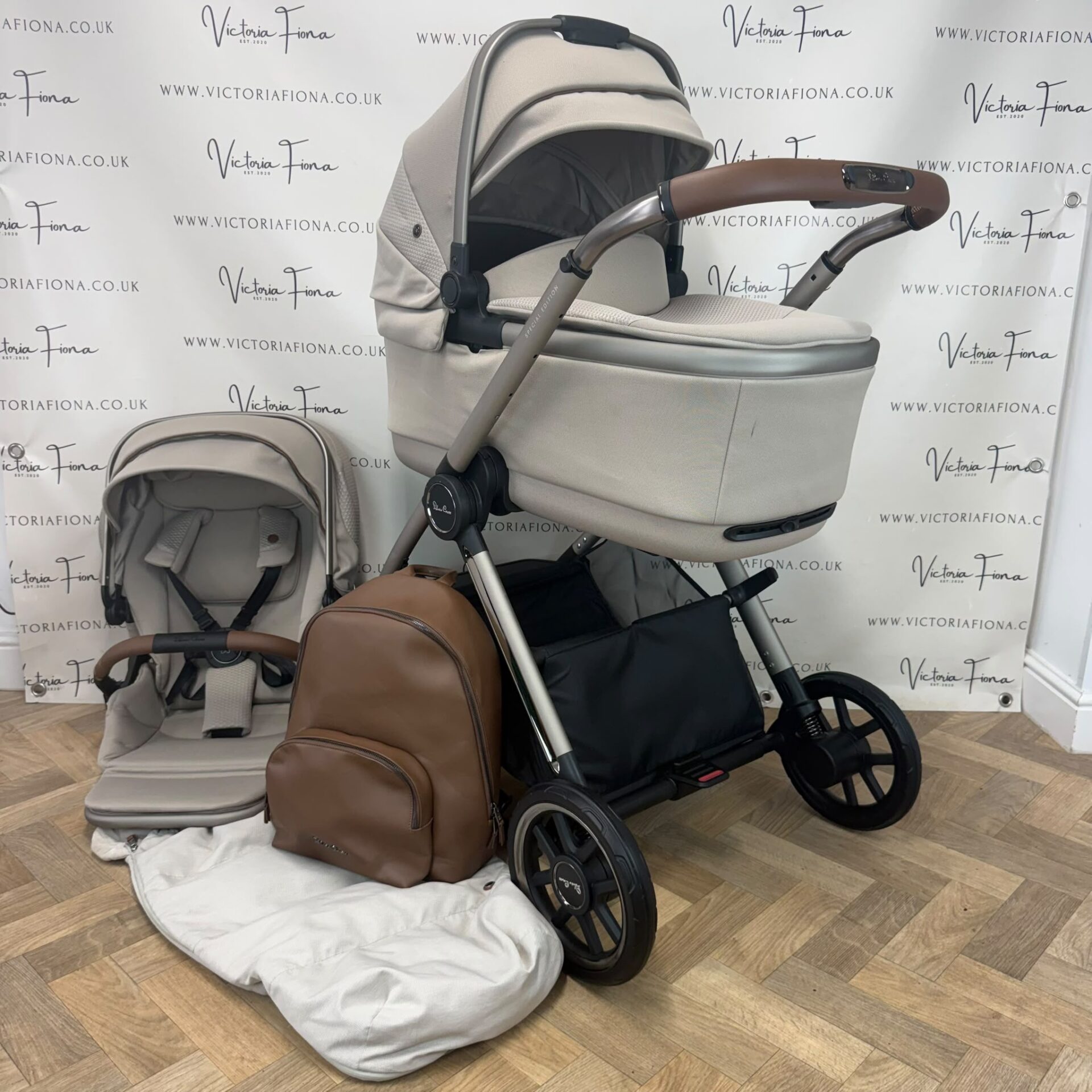 EX DISPLAY Silver Cross Reef 2 Carrycot & Pushchair - Frappe