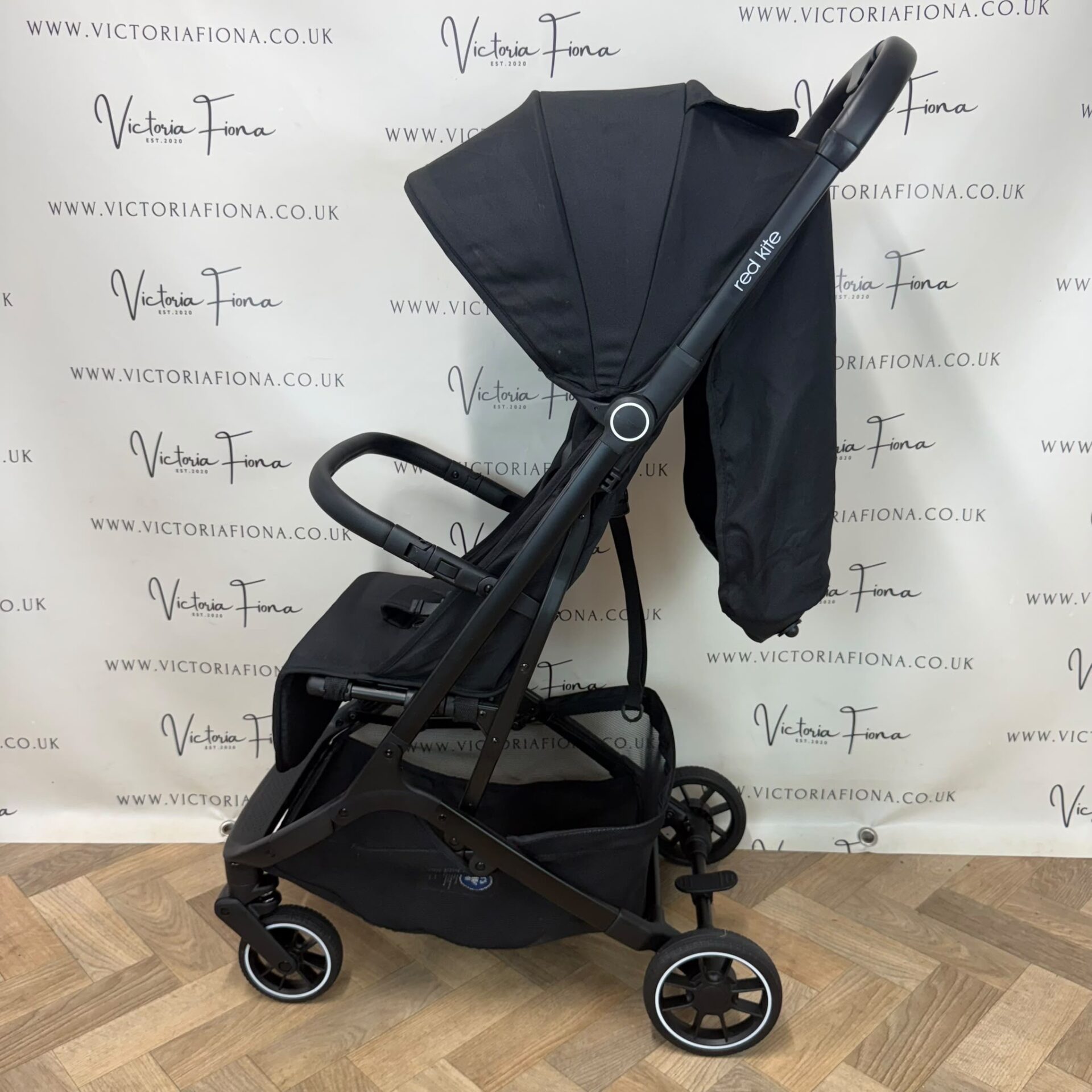 EX DISPLAY Red kite Push Me Explor Compact CABIN APPROVED Stroller - Black - Image 4
