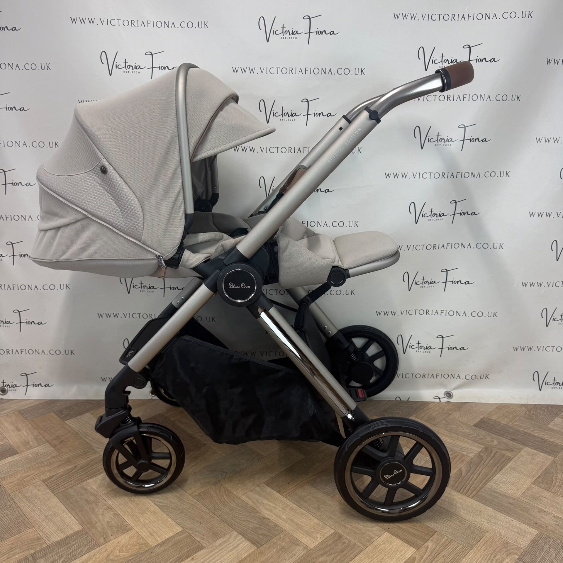 EX DISPLAY Silver Cross Reef 2 Carrycot & Pushchair - Frappe - Image 7