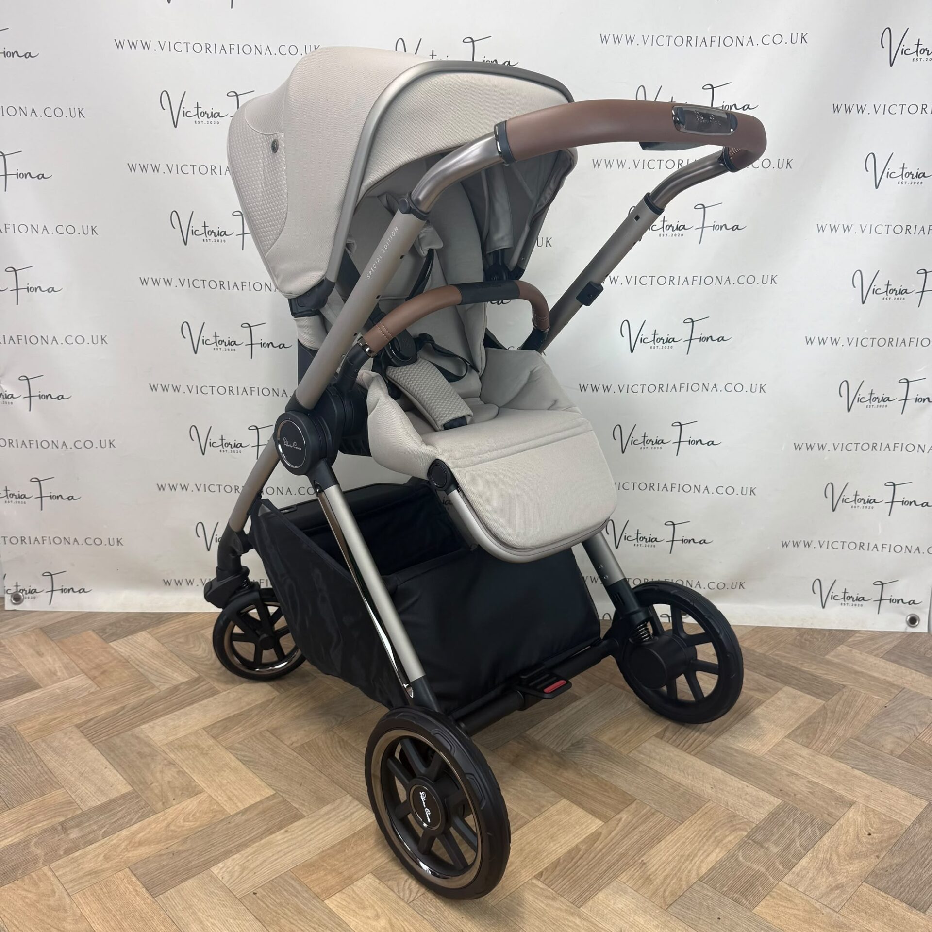 EX DISPLAY Silver Cross Reef 2 Carrycot & Pushchair - Frappe - Image 8