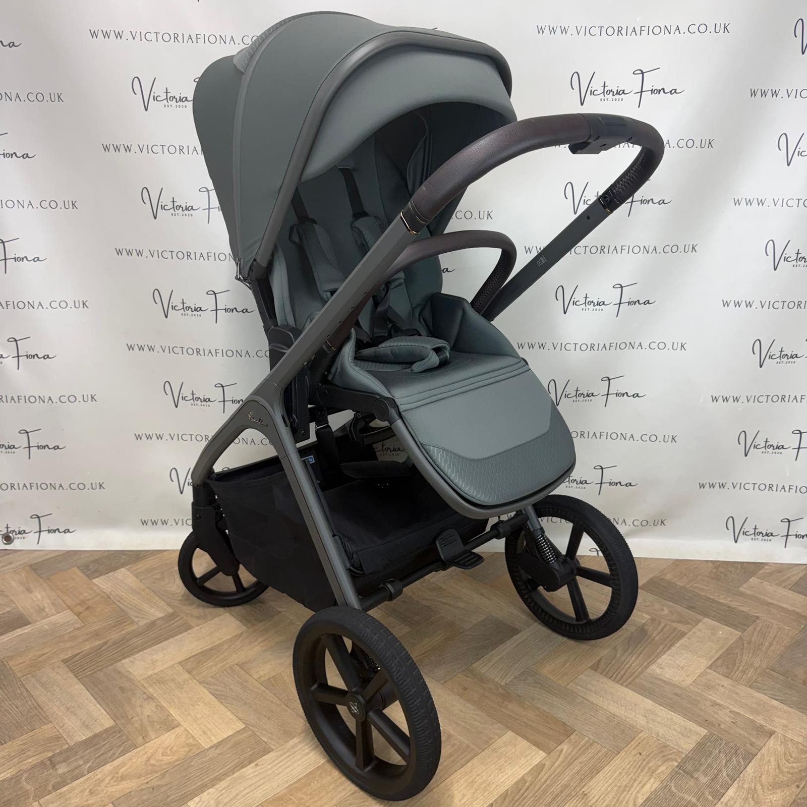 PRELOVED Silver Cross Cove Carrycot & Pushchair - Pewter Green π - Image 6