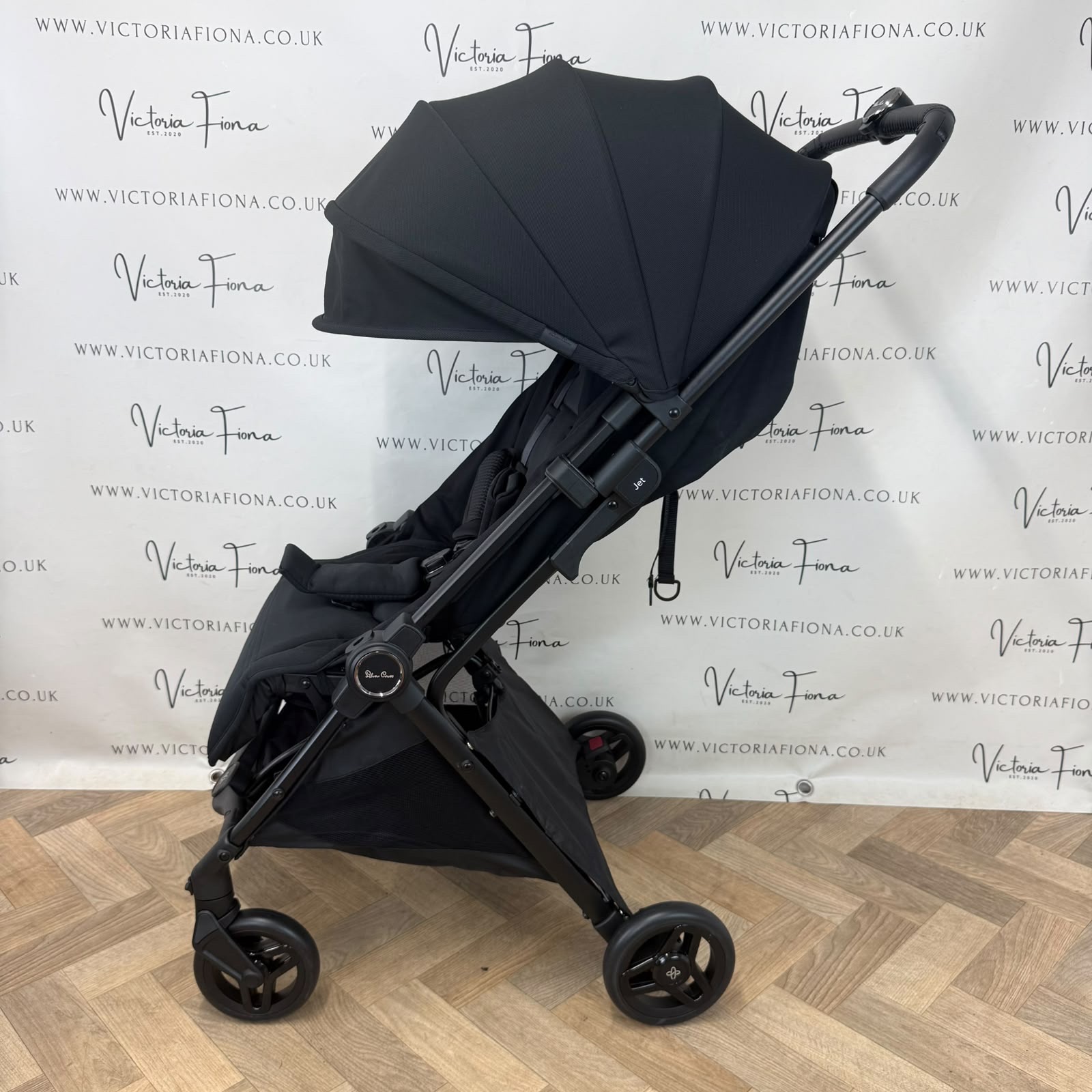 PRELOVED Silver Cross Jet 5 Compact CABIN APPROVED Stroller - BLACK - Image 4