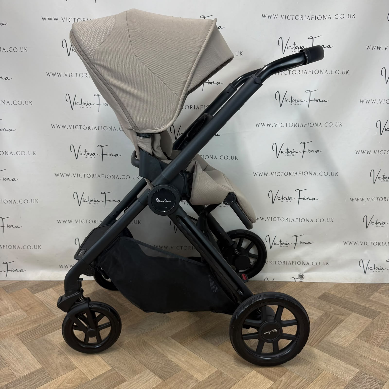 PRELOVED Silver Cross Reef 2 Carrycot & Pushchair - Mocha π€ - Image 7