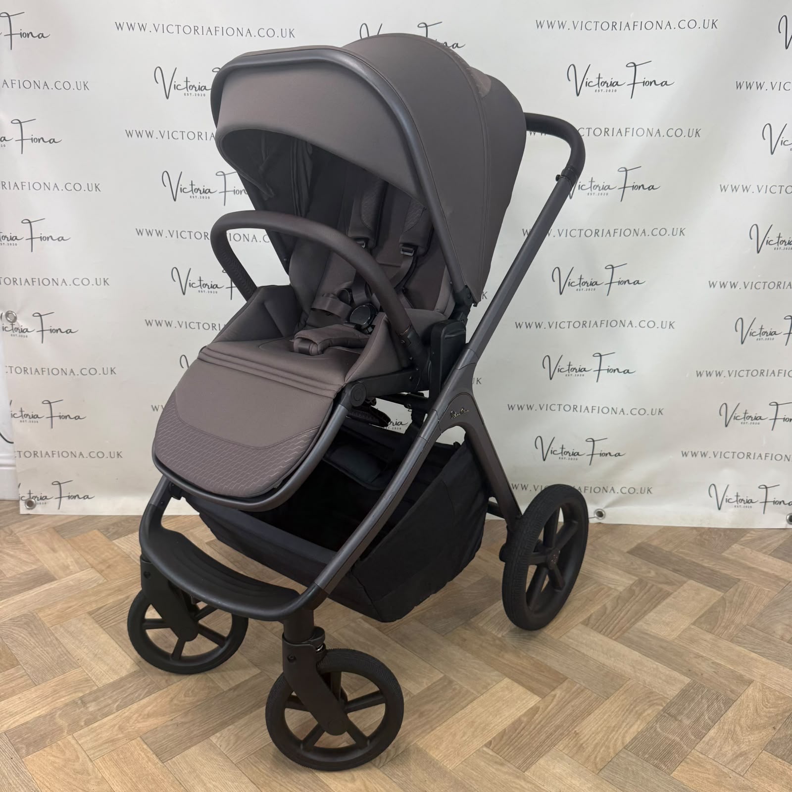 EX DISPLAY Silver Cross Cove 2 Carrycot & Pushchair - Chocolate - Image 10
