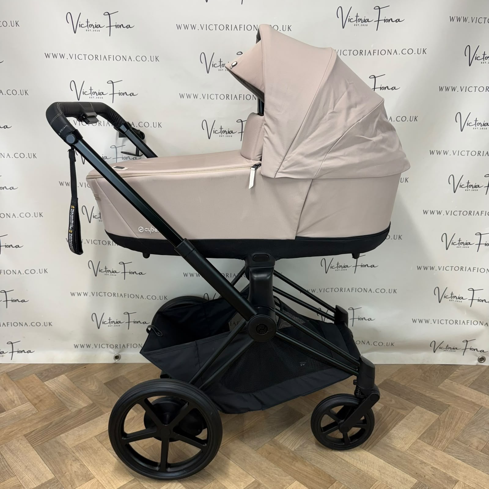 PRELOVED Cybex e-Priam Carrycot & Pushchair - Cozy Beige - Image 2