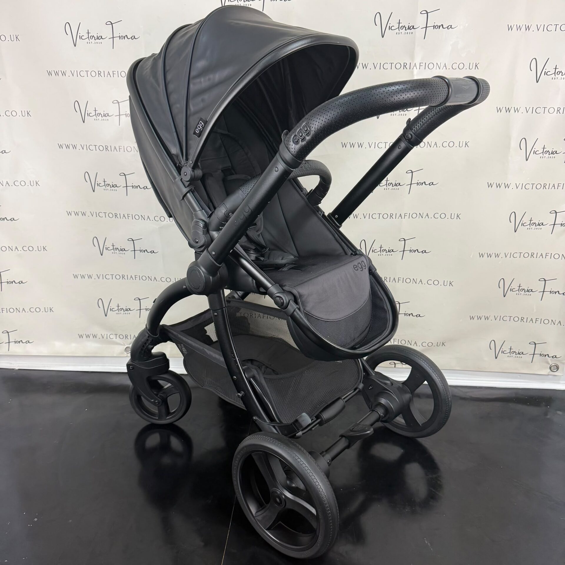 PRELOVED Egg 2 Carrycot and Pushchair - Stelth Black π€ - Image 6