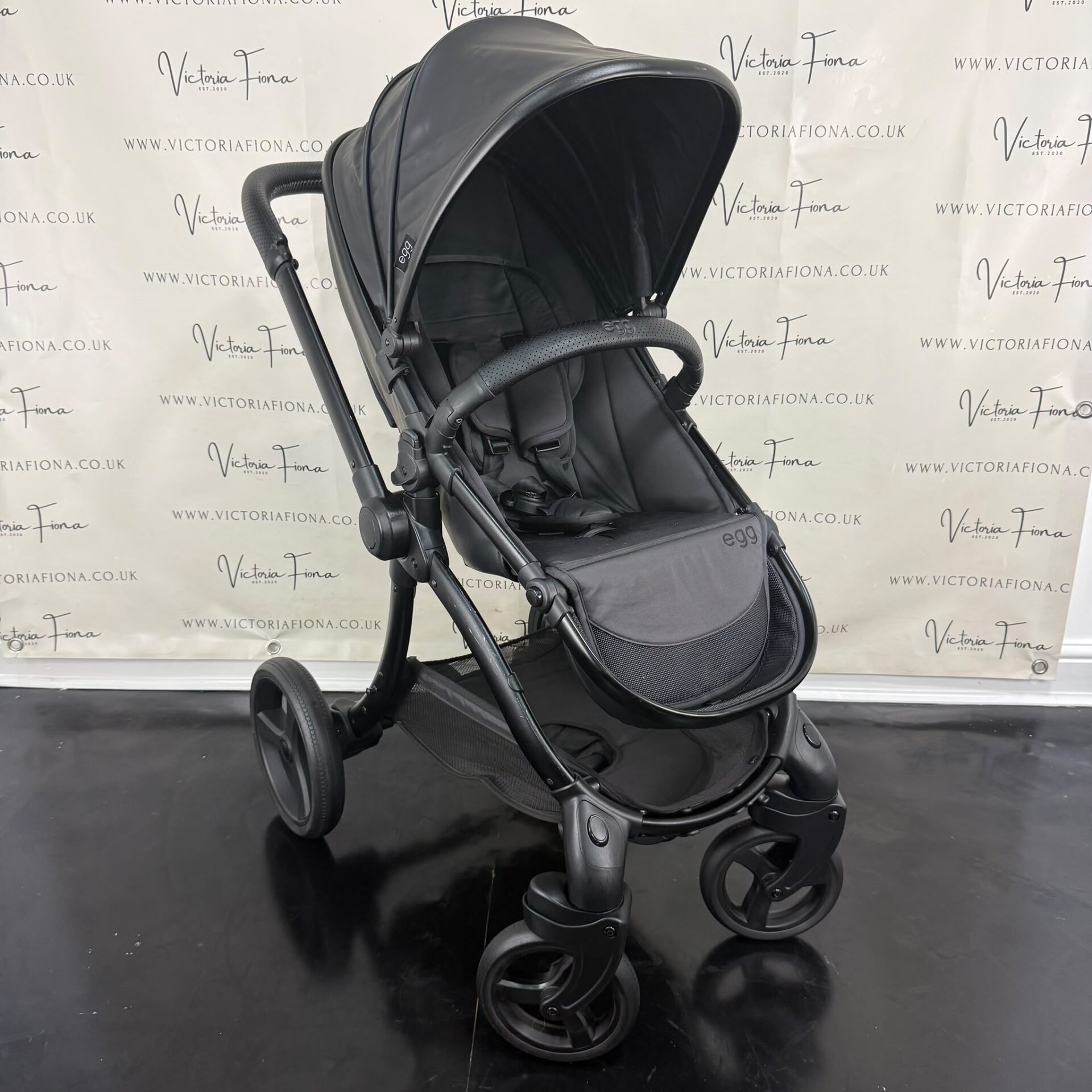 PRELOVED Egg 2 Carrycot and Pushchair - Stelth Black π€ - Image 7