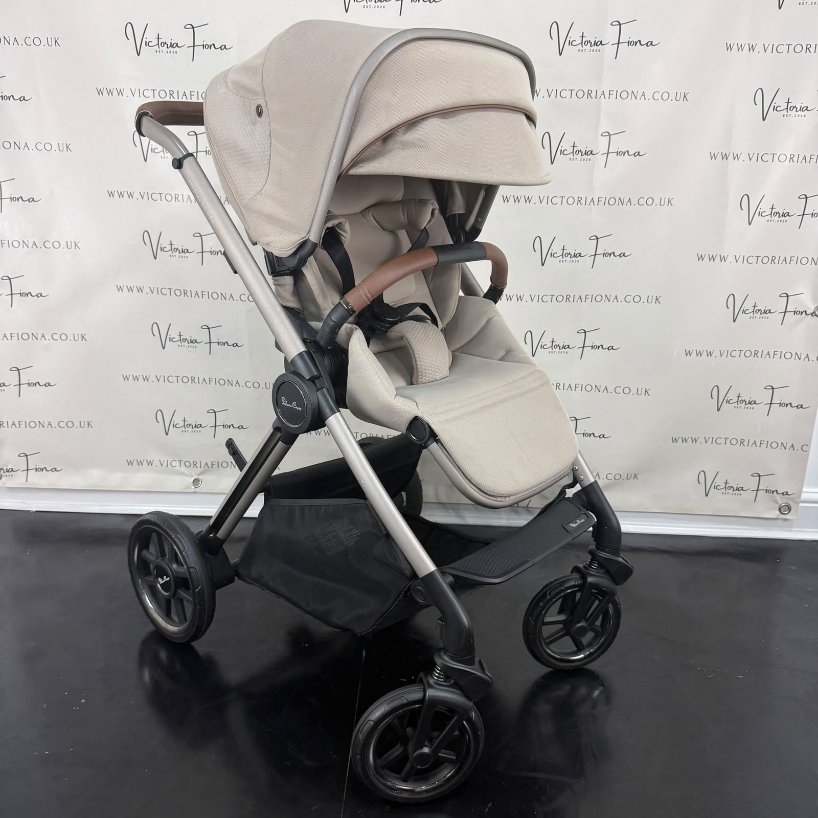 PRELOVED Silver Cross Reef 2 Carrycot & Pushchair with Dream Car Seat & Isofix - Frappe - Image 7