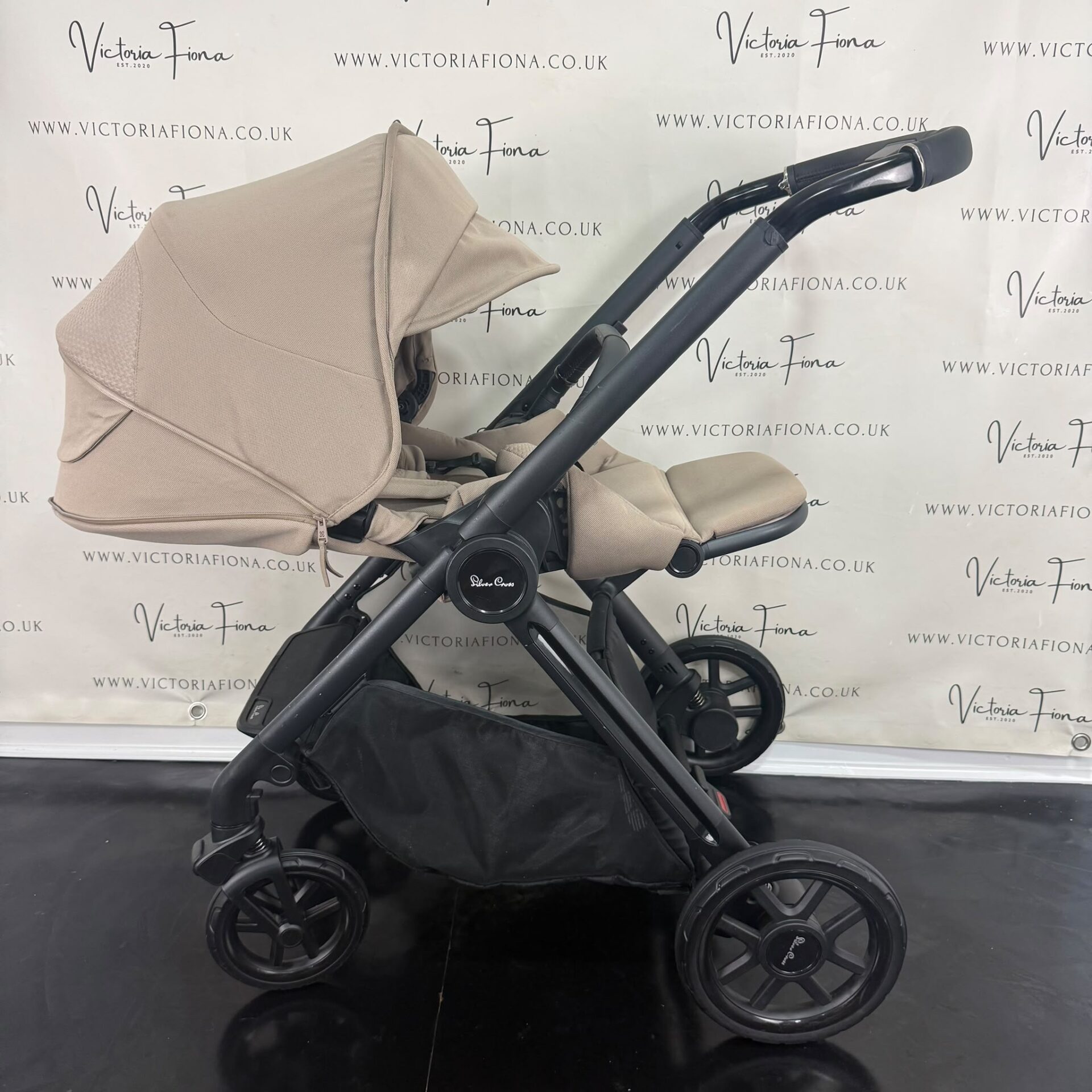 PRELOVED Silver Cross Reef 2 Carrycot & Pushchair - Mocha🤎 - Image 6